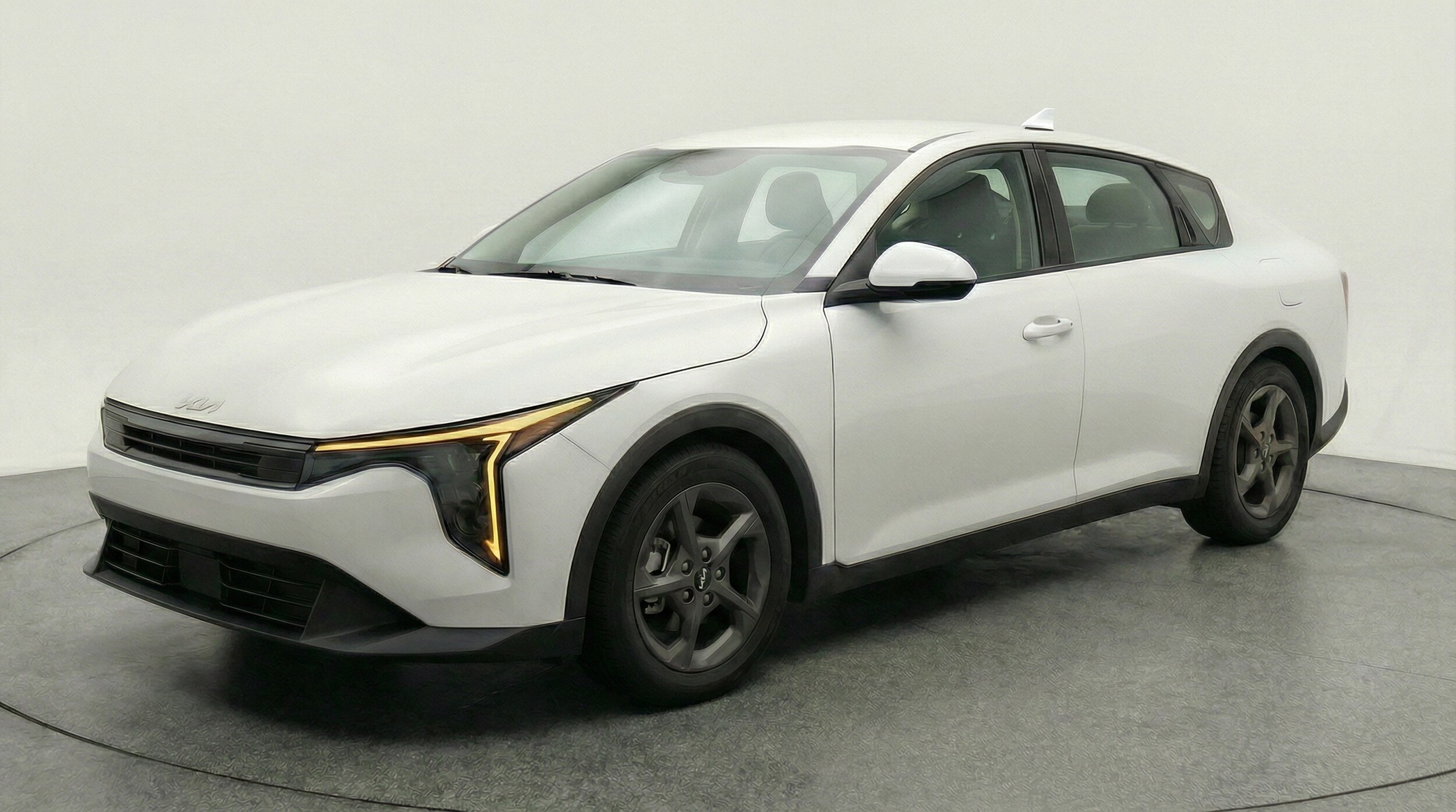 Thumbnail: 2025 Kia K4 - 3