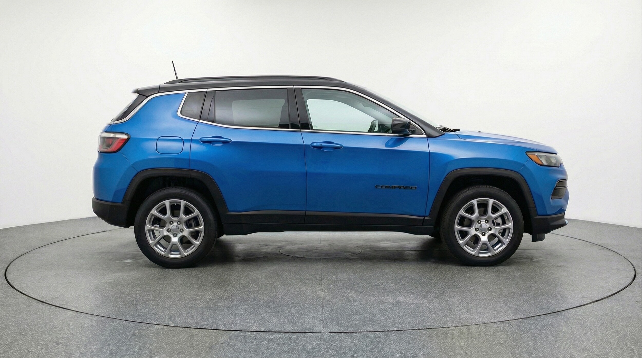 Thumbnail: 2025 Jeep Compass - 8