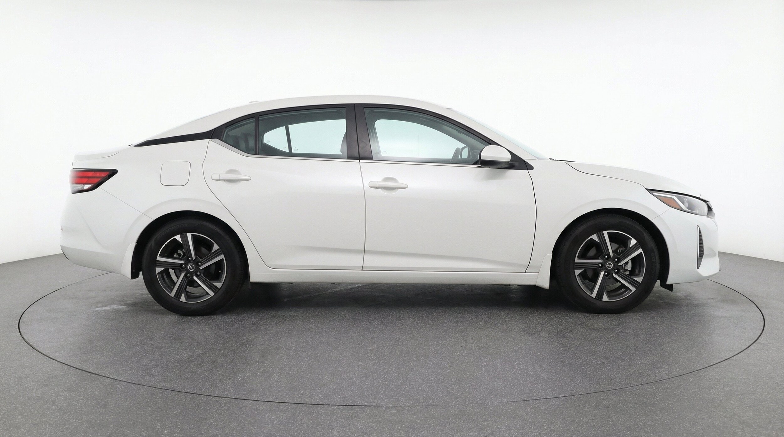 Thumbnail: 2025 Nissan Sentra - 11