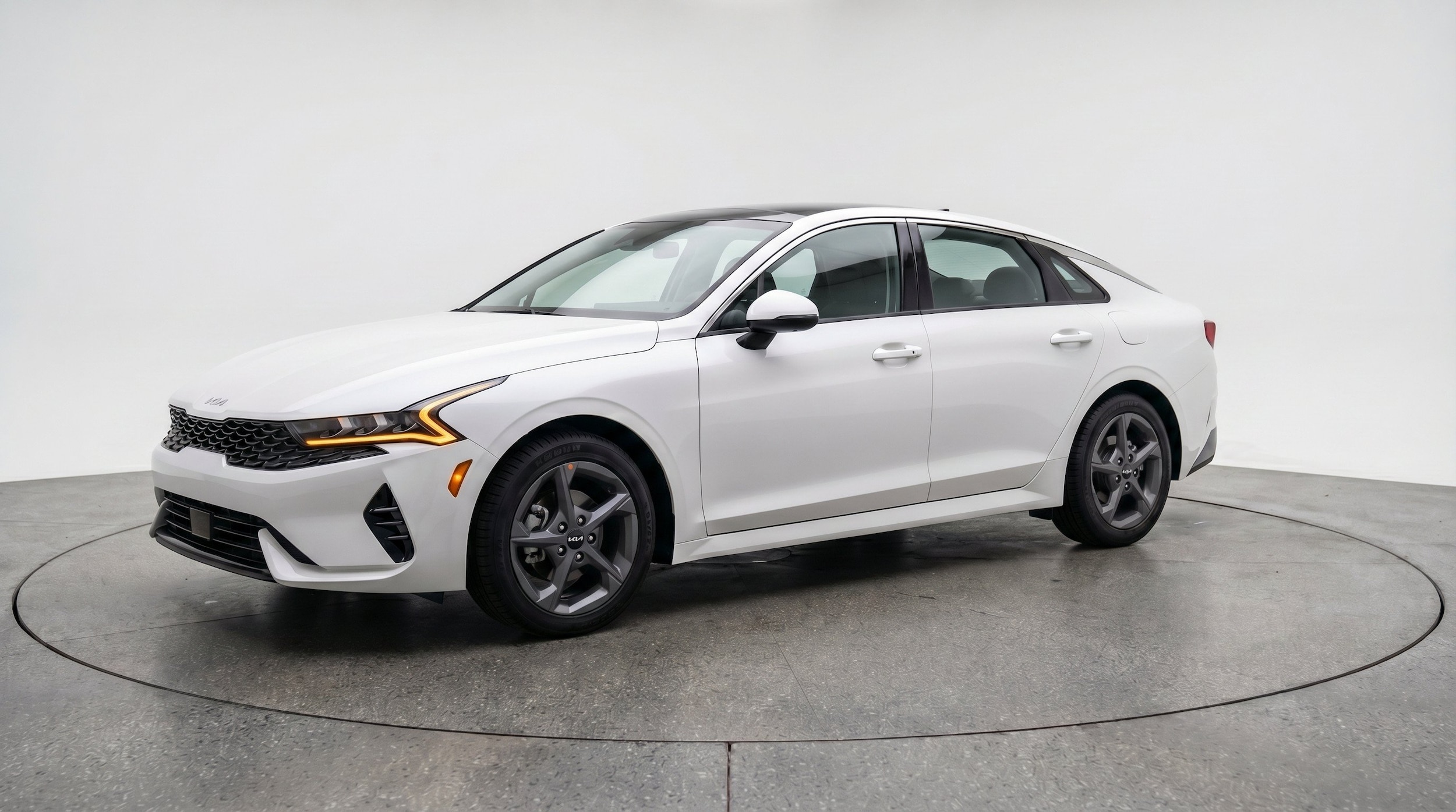 Thumbnail: 2026 Kia K4 - 3