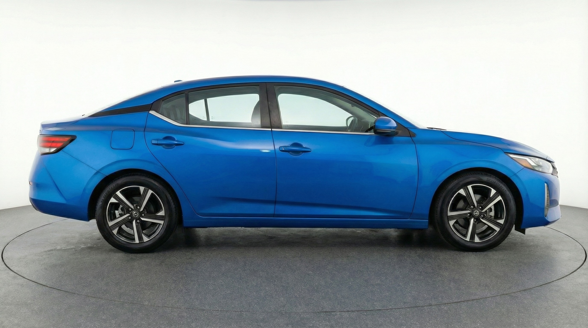 Thumbnail: 2025 Nissan Sentra - 8