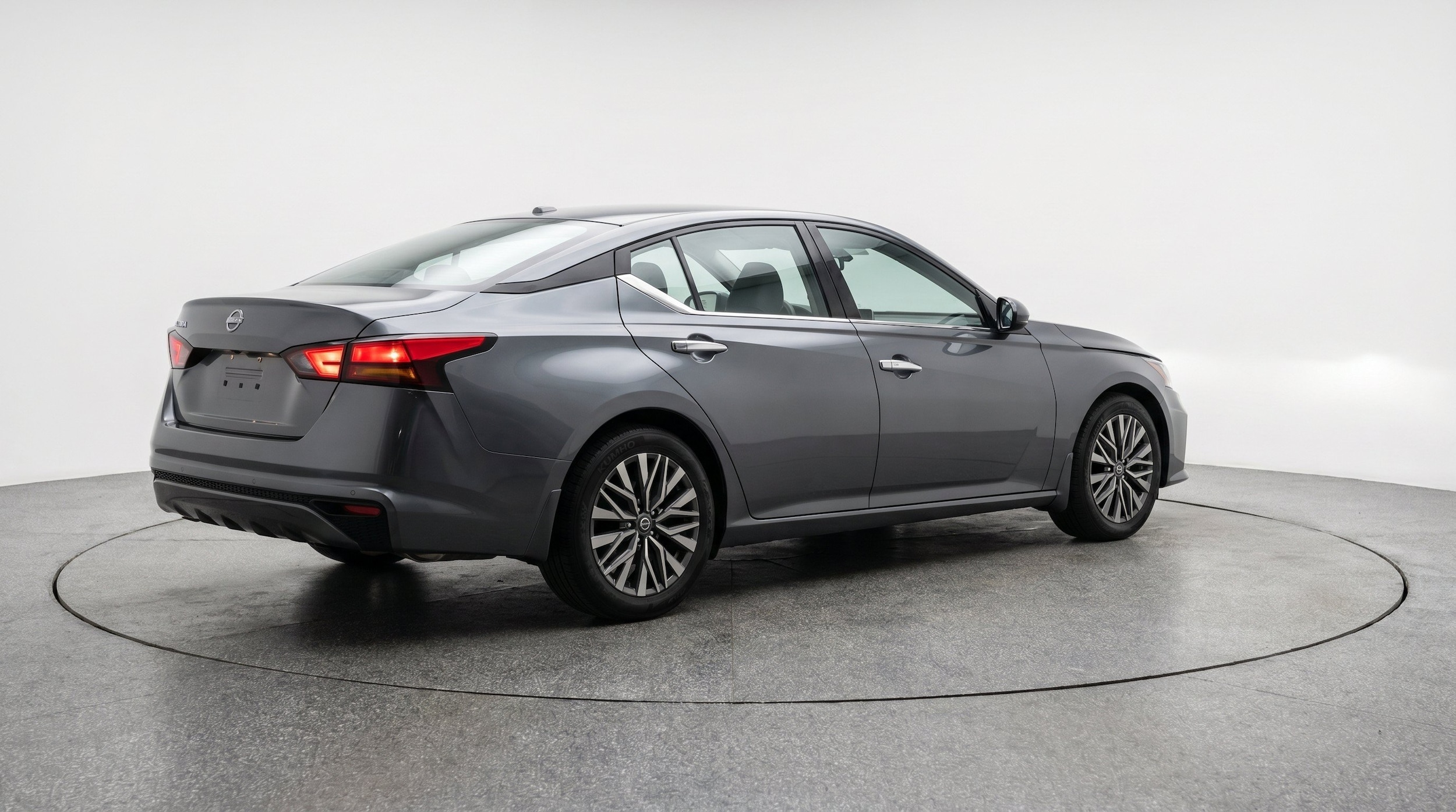 Thumbnail: 2025 Nissan Altima - 9