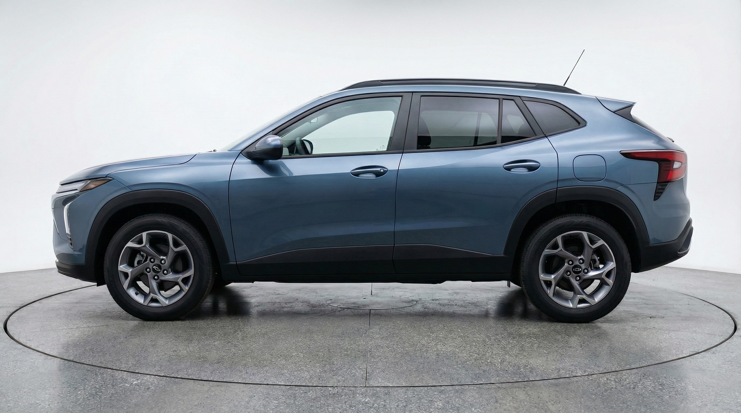 Thumbnail: 2025 Chevrolet Trax - 4