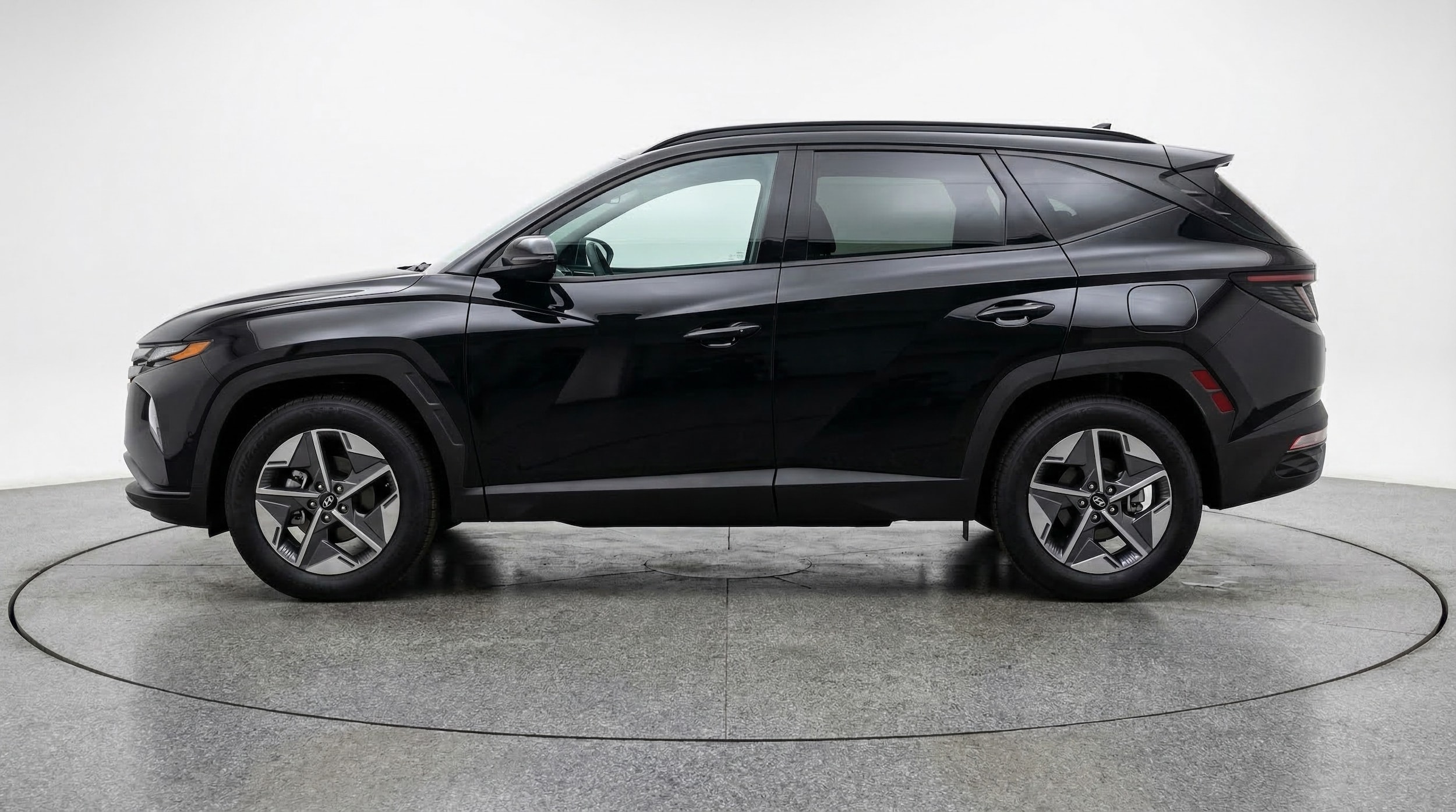 Thumbnail: 2025 Hyundai Tucson - 4