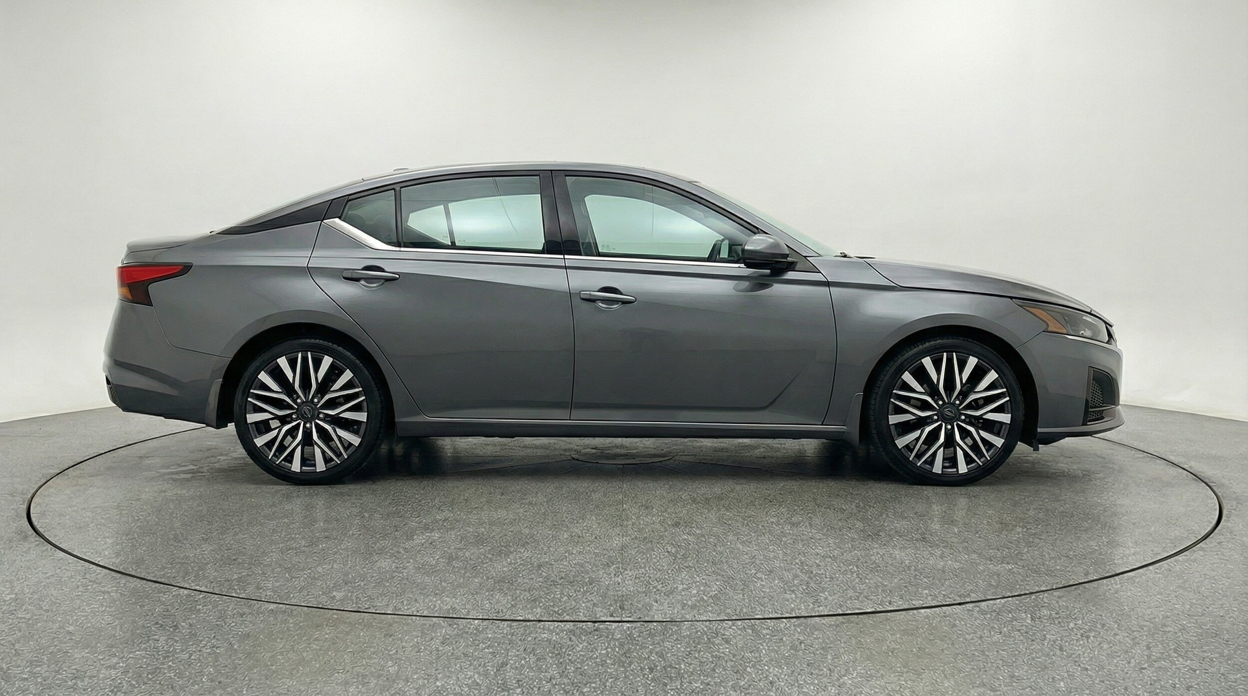 Thumbnail: 2025 Nissan Altima - 8