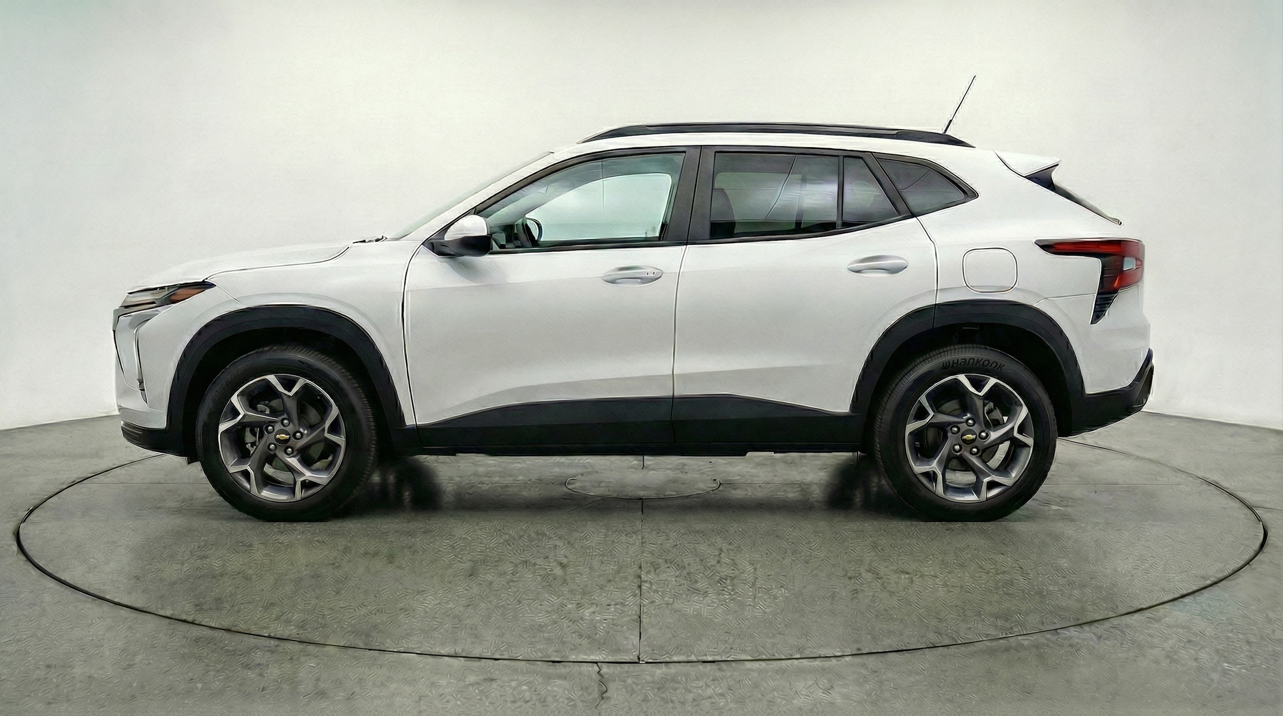 Thumbnail: 2025 Chevrolet Trax - 4