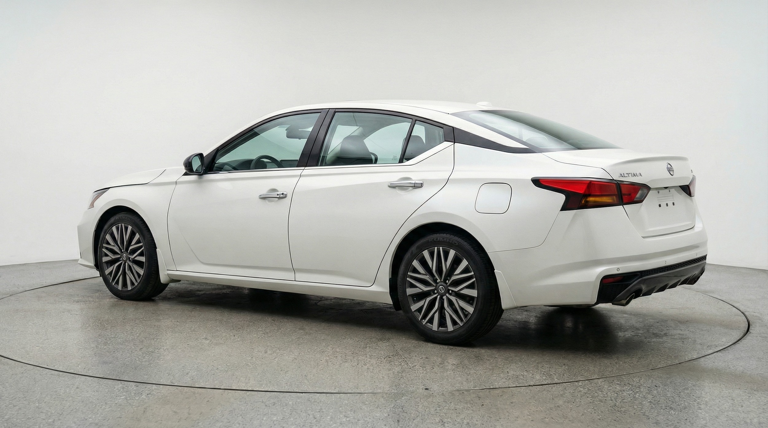 Thumbnail: 2025 Nissan Altima - 5