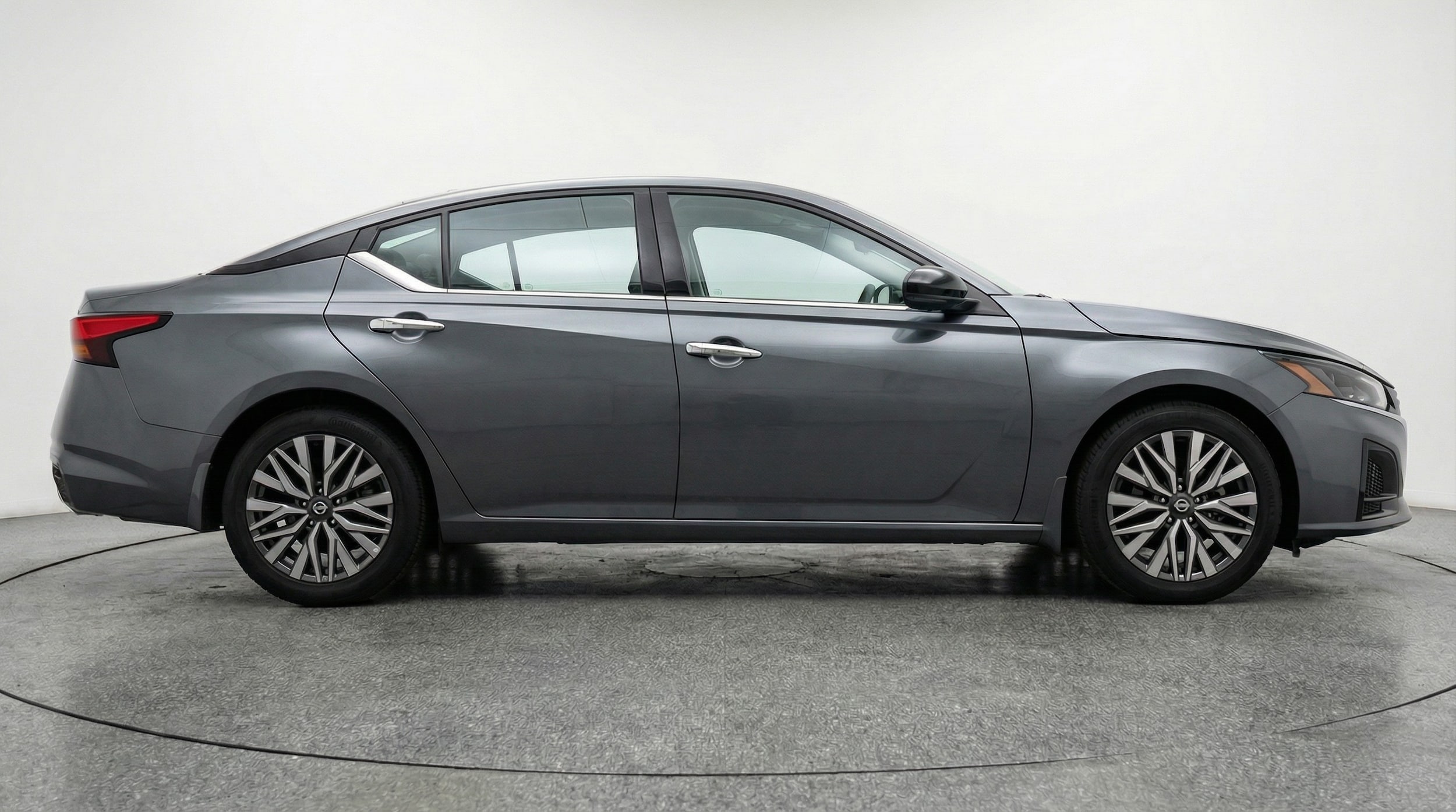 Thumbnail: 2025 Nissan Altima - 8