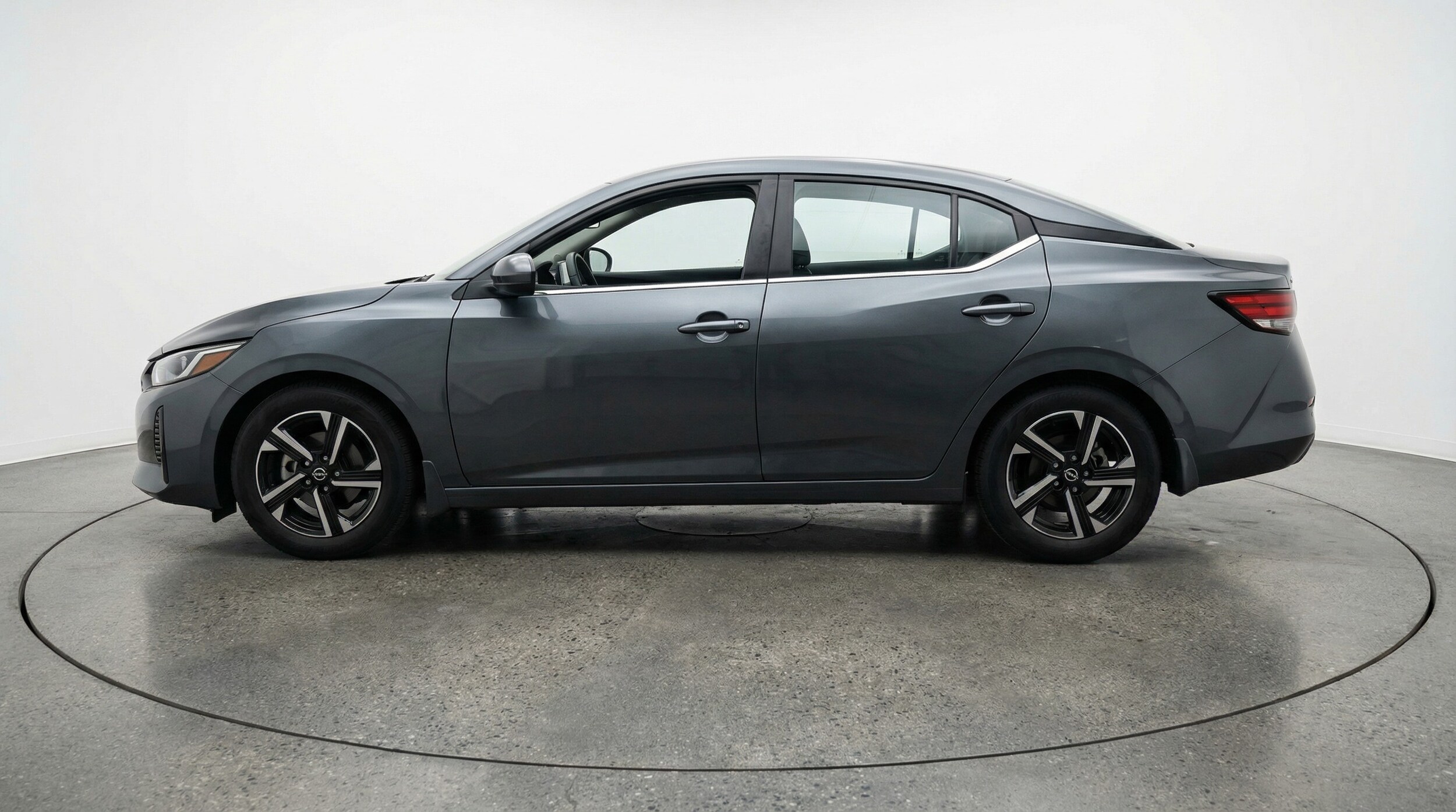 Thumbnail: 2025 Nissan Sentra - 4