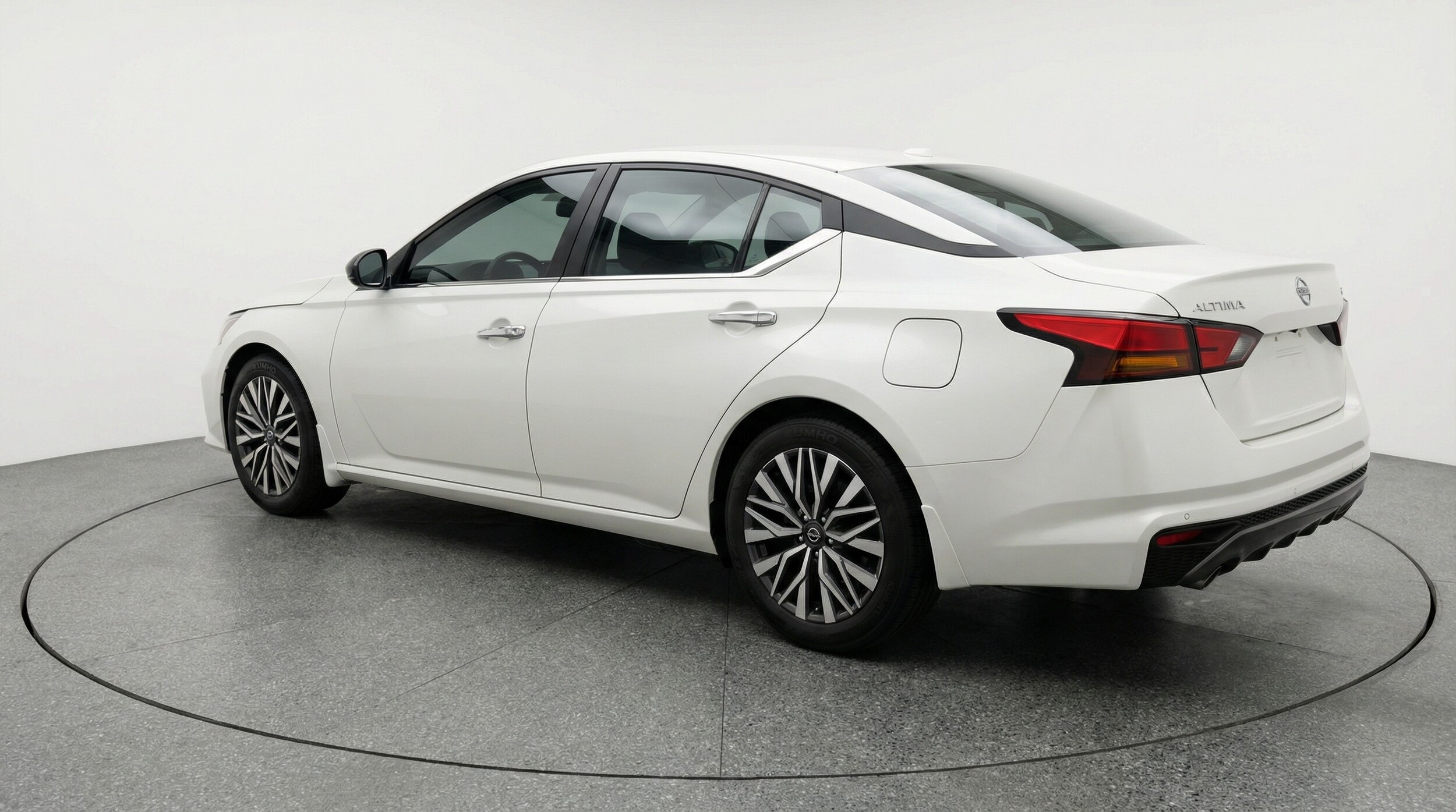 Thumbnail: 2025 Nissan Altima - 5