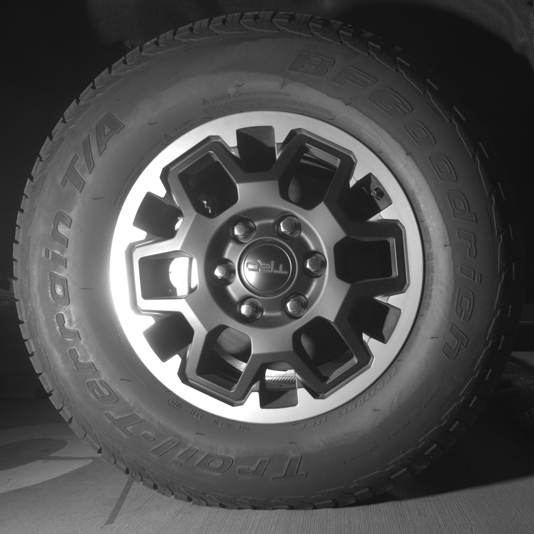 Thumbnail: 2025 Toyota Tacoma - 10