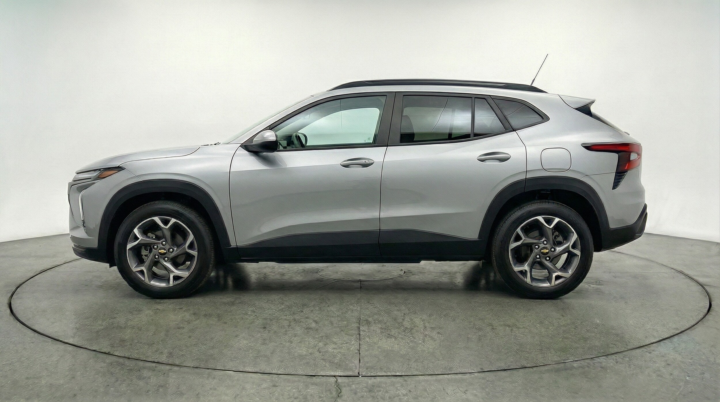 Thumbnail: 2025 Chevrolet Trax - 4