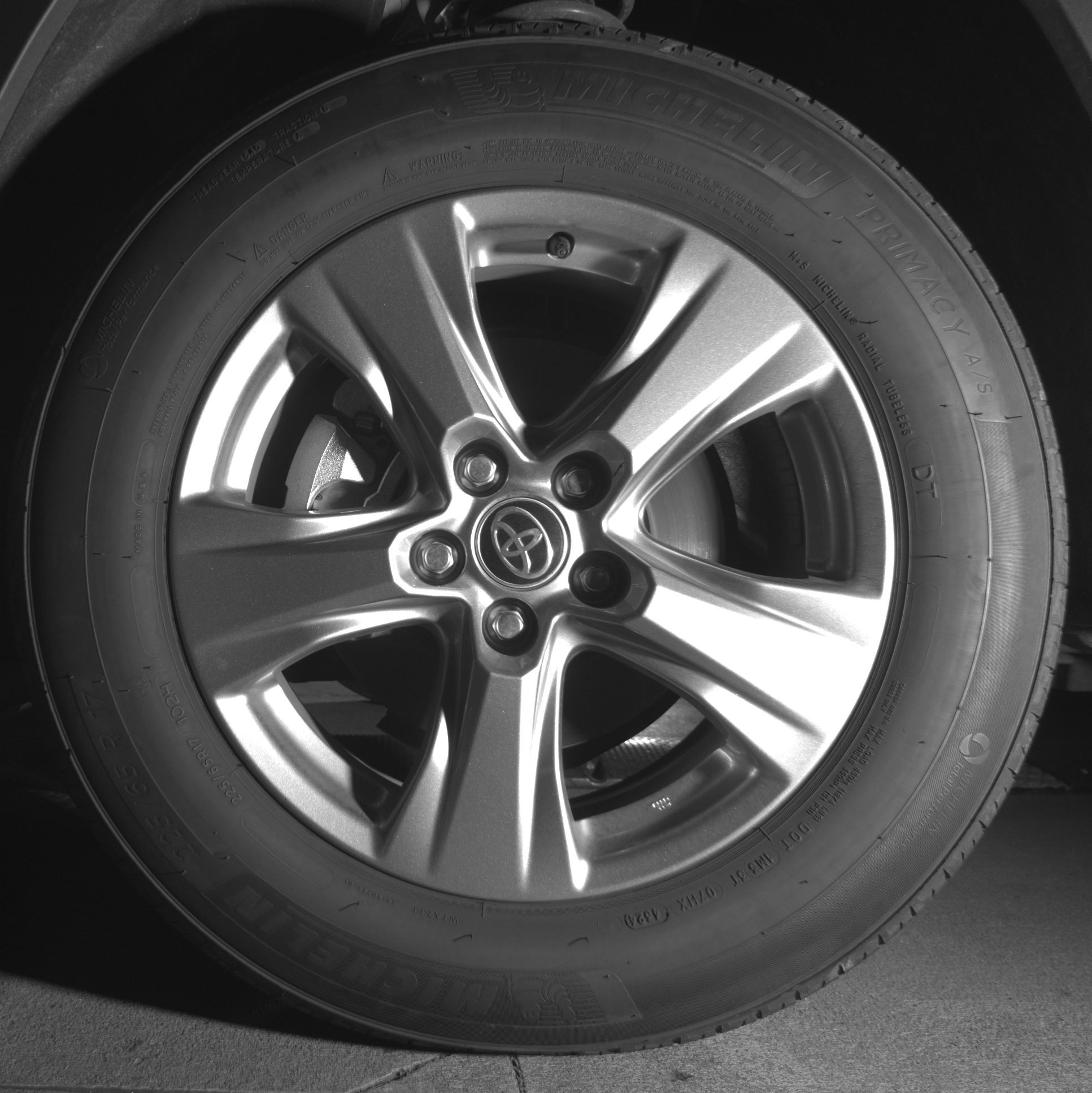 Thumbnail: 2025 Toyota RAV4 - 9