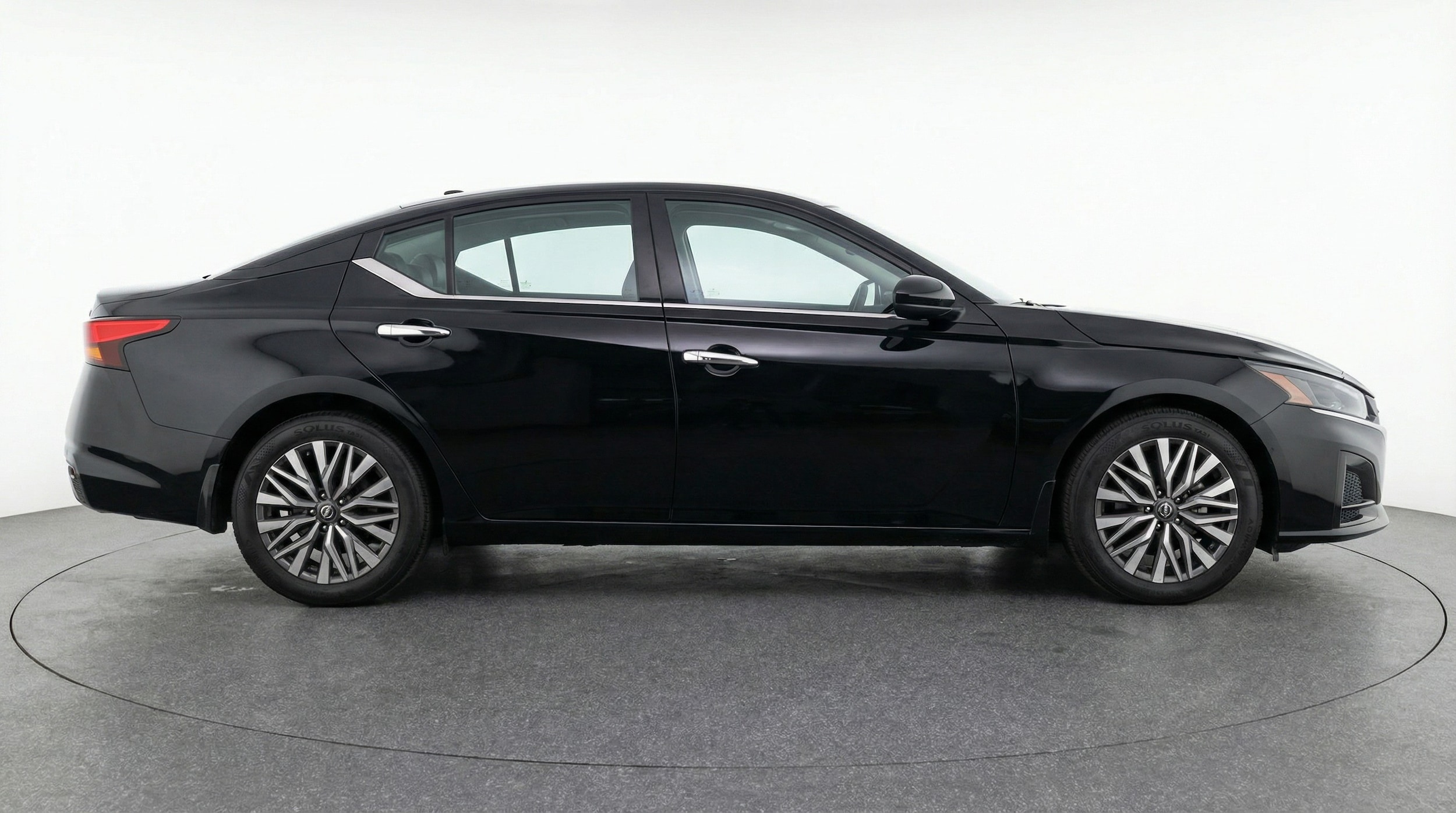 Thumbnail: 2025 Nissan Altima - 8