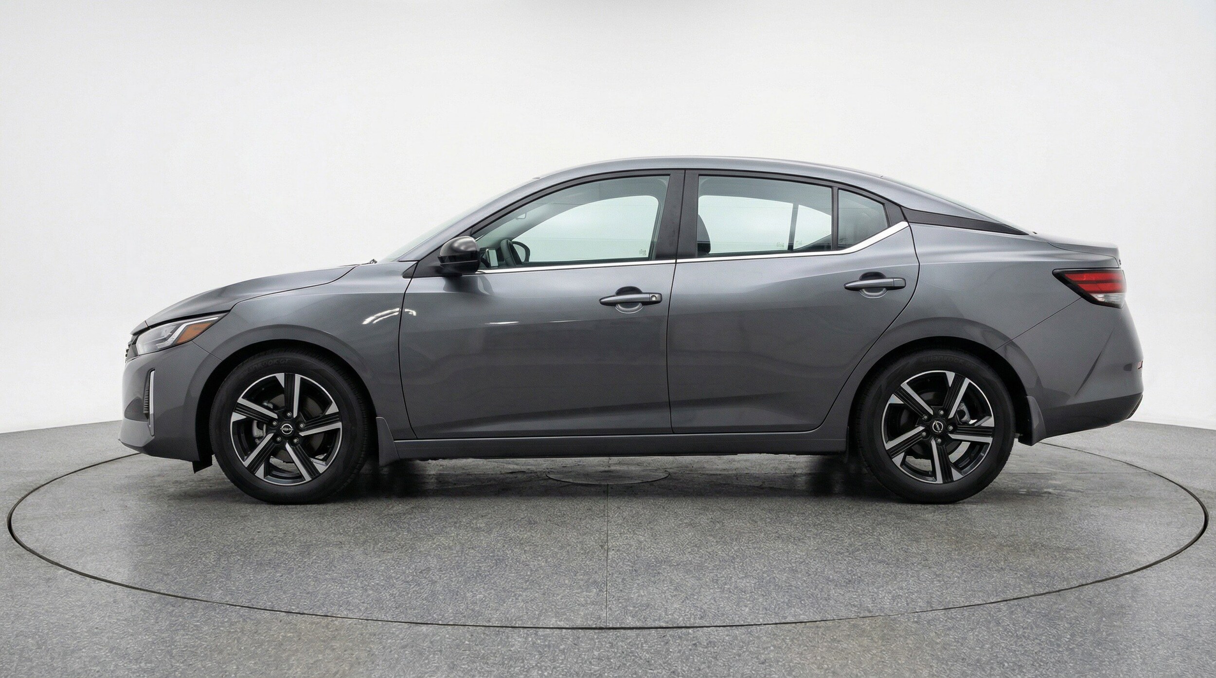 Thumbnail: 2025 Nissan Sentra - 5