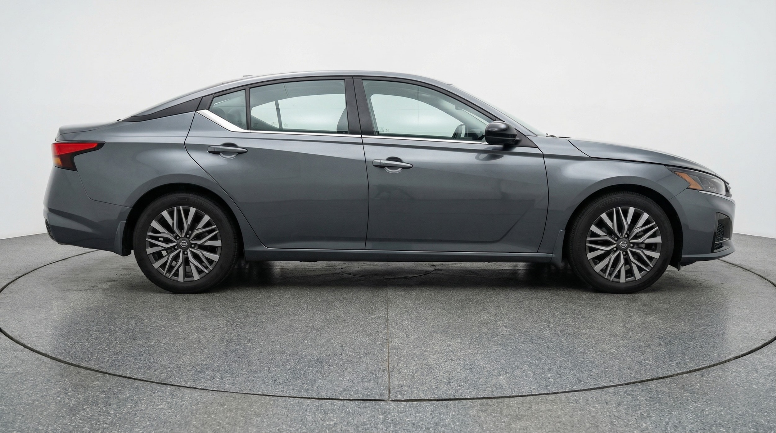 Thumbnail: 2025 Nissan Altima - 8