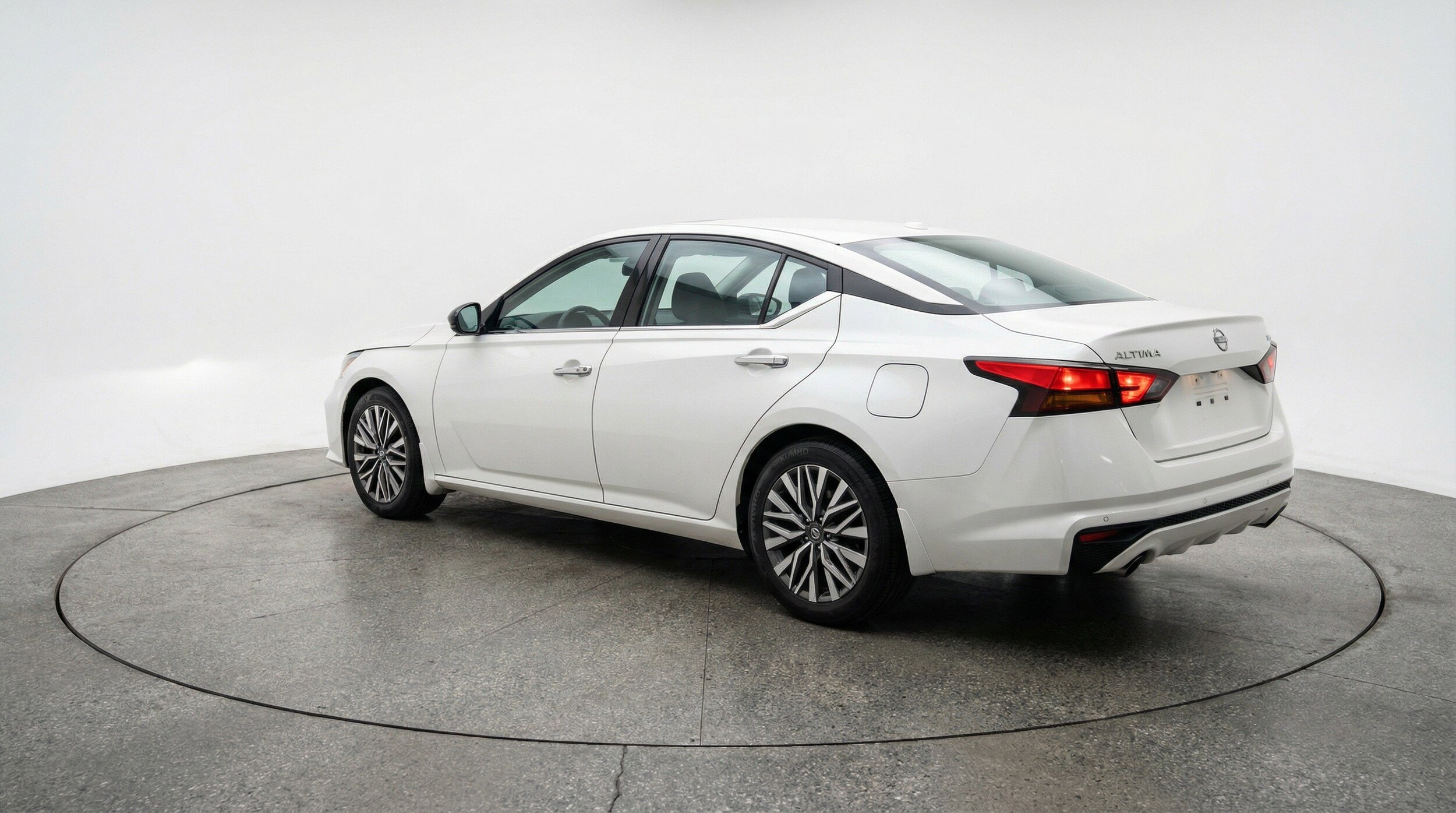 Thumbnail: 2025 Nissan Altima - 6