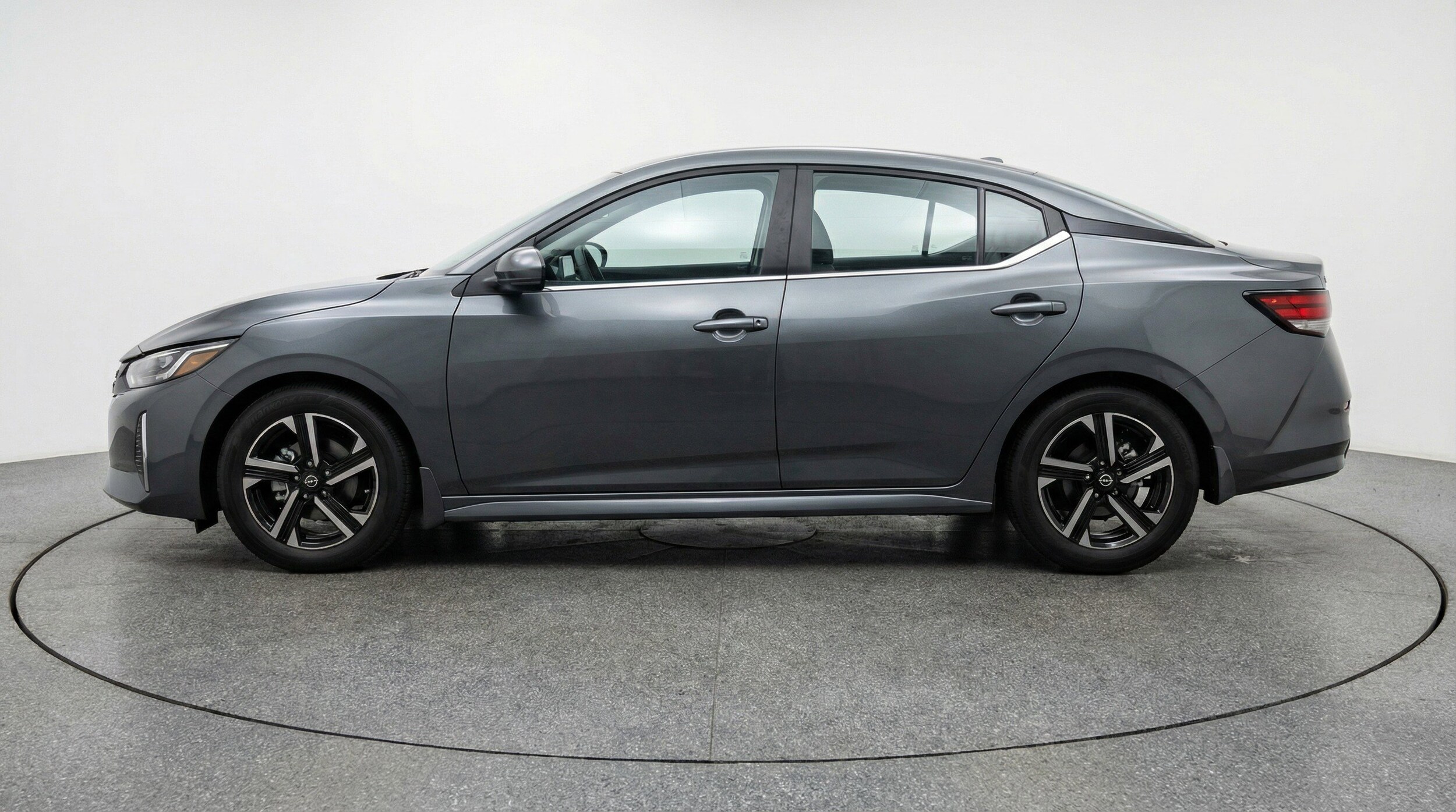 Thumbnail: 2025 Nissan Sentra - 5