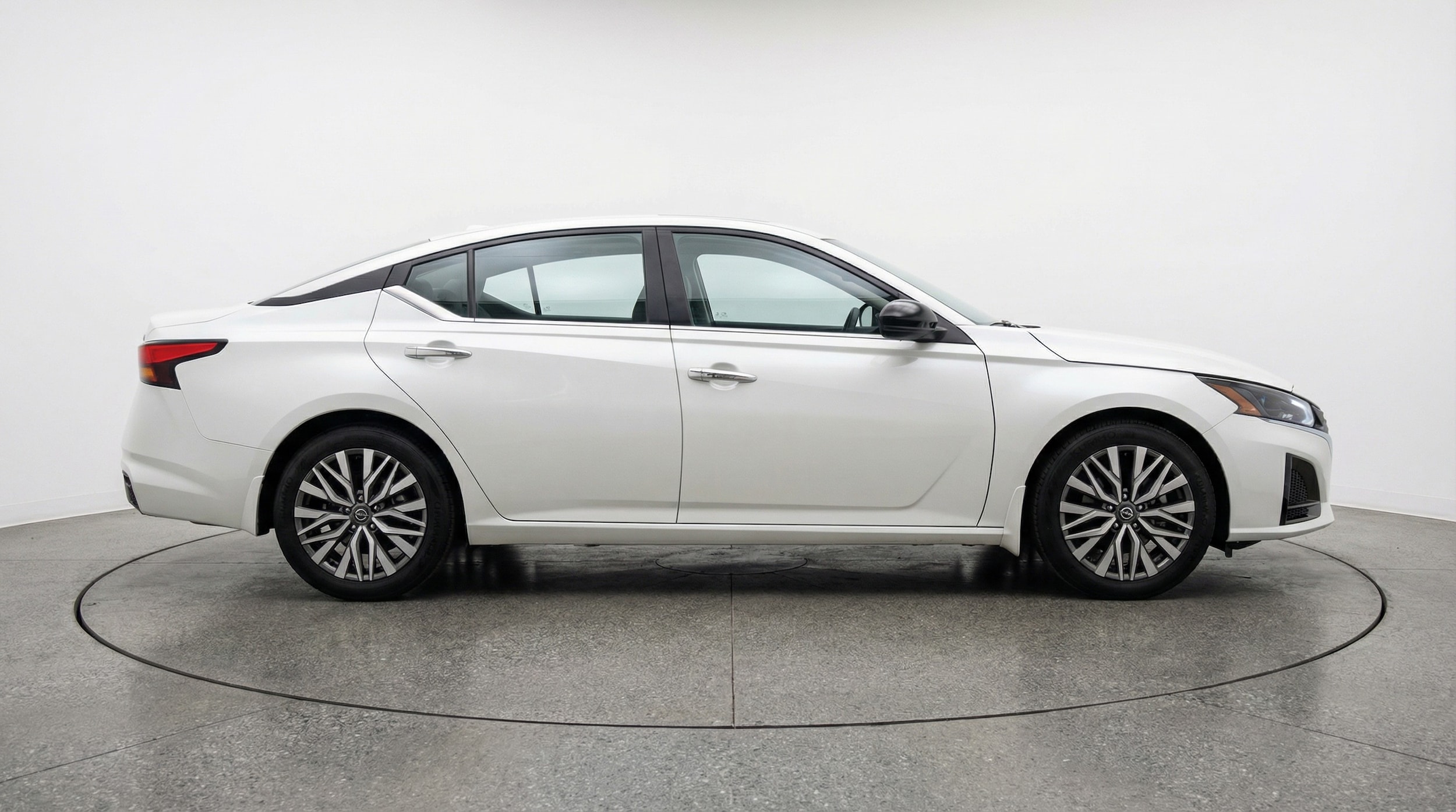 Thumbnail: 2025 Nissan Altima - 8