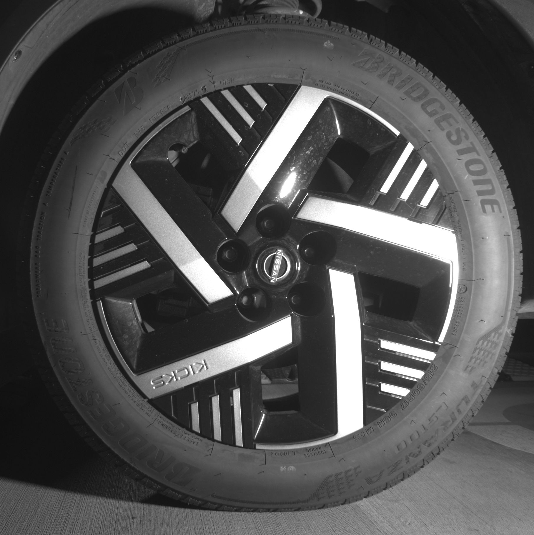 Thumbnail: 2025 Nissan Kicks - 9