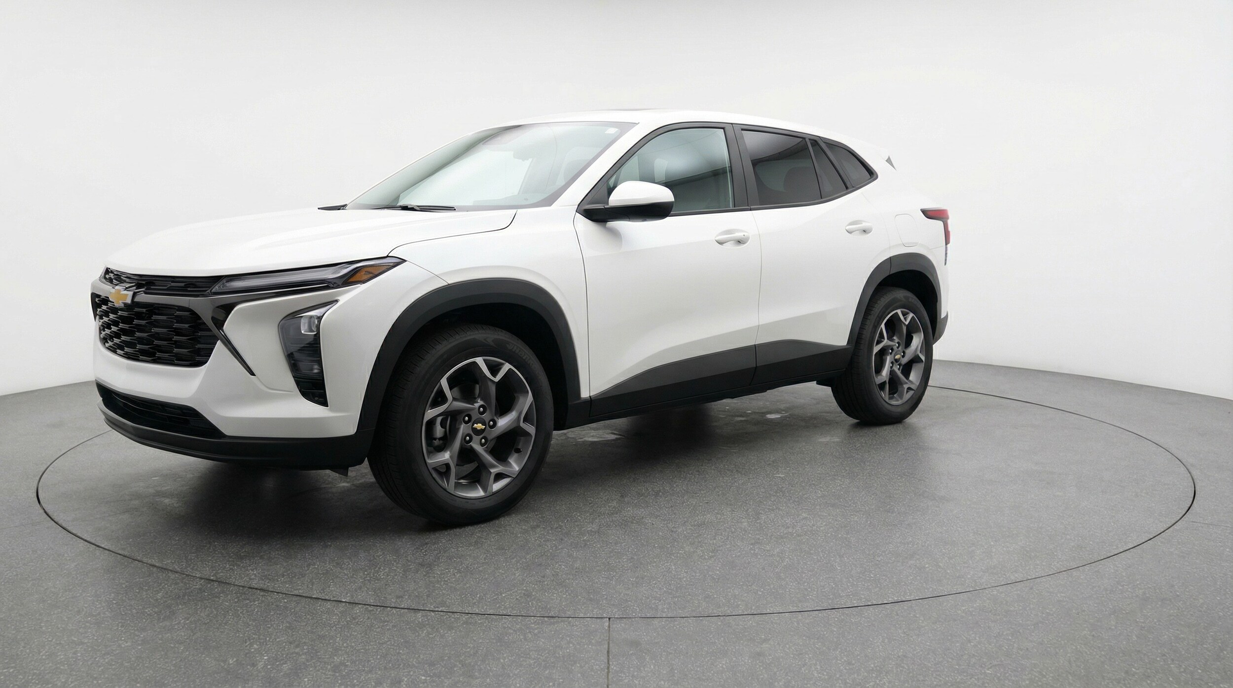 Thumbnail: 2025 Chevrolet Trax - 3