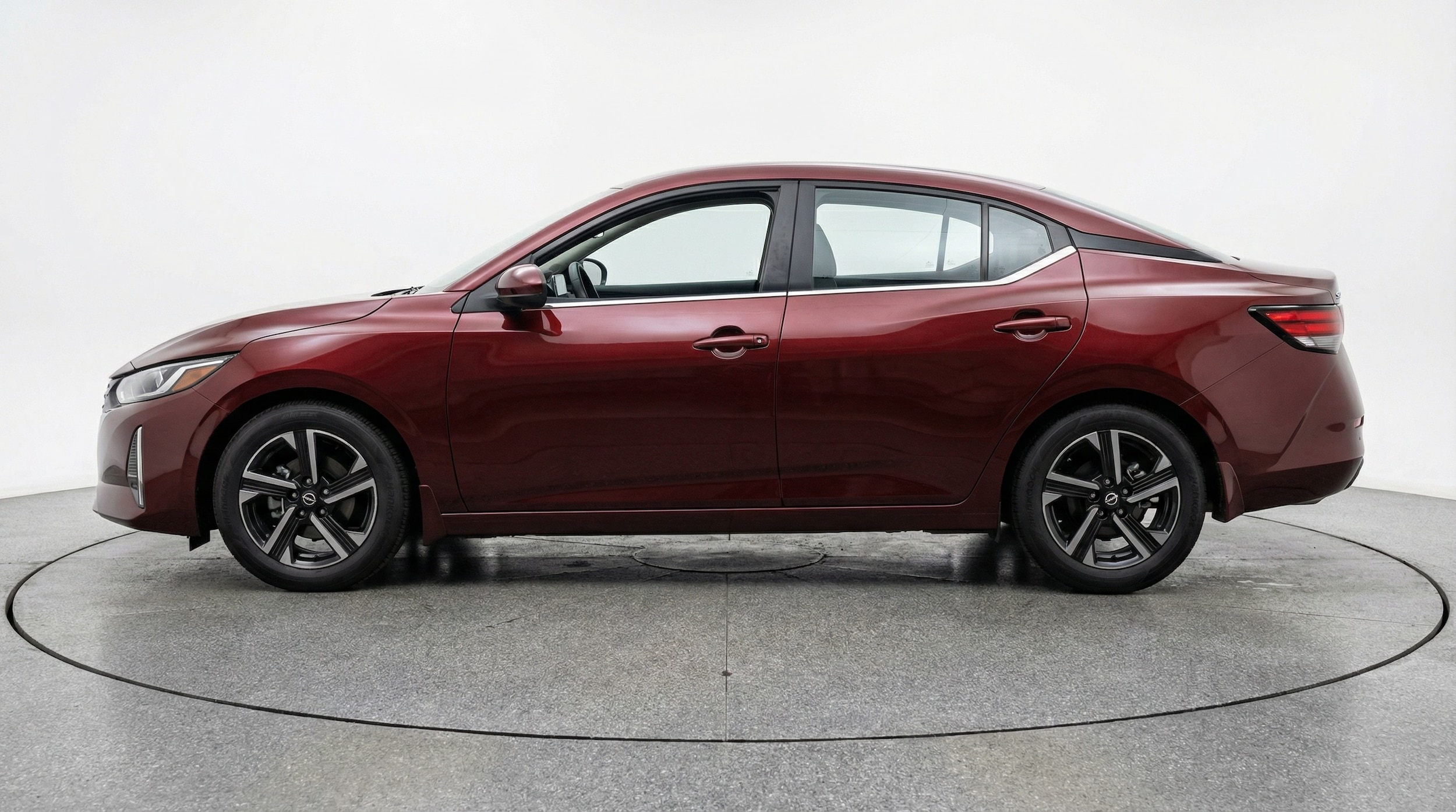 Thumbnail: 2025 Nissan Sentra - 4