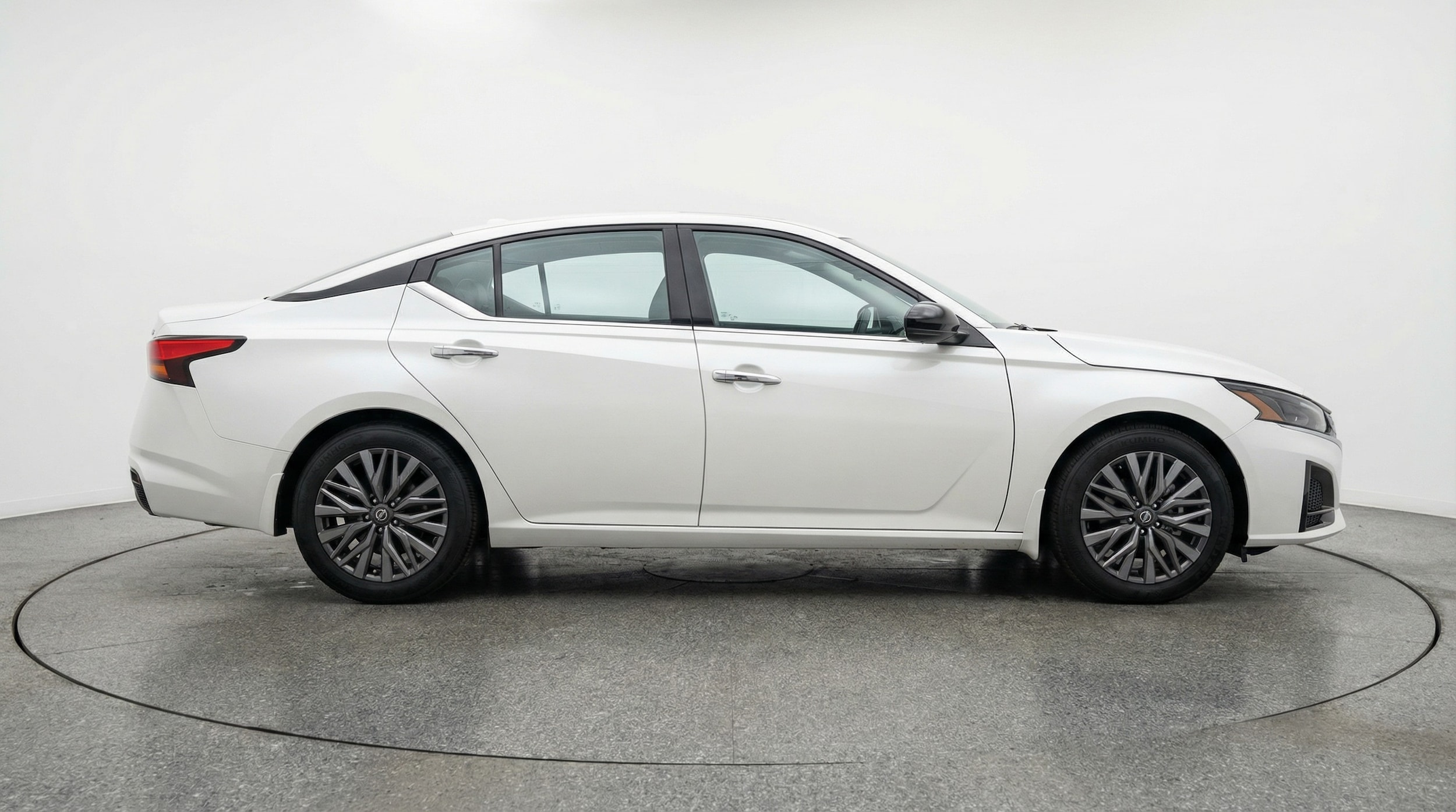 Thumbnail: 2025 Nissan Altima - 8