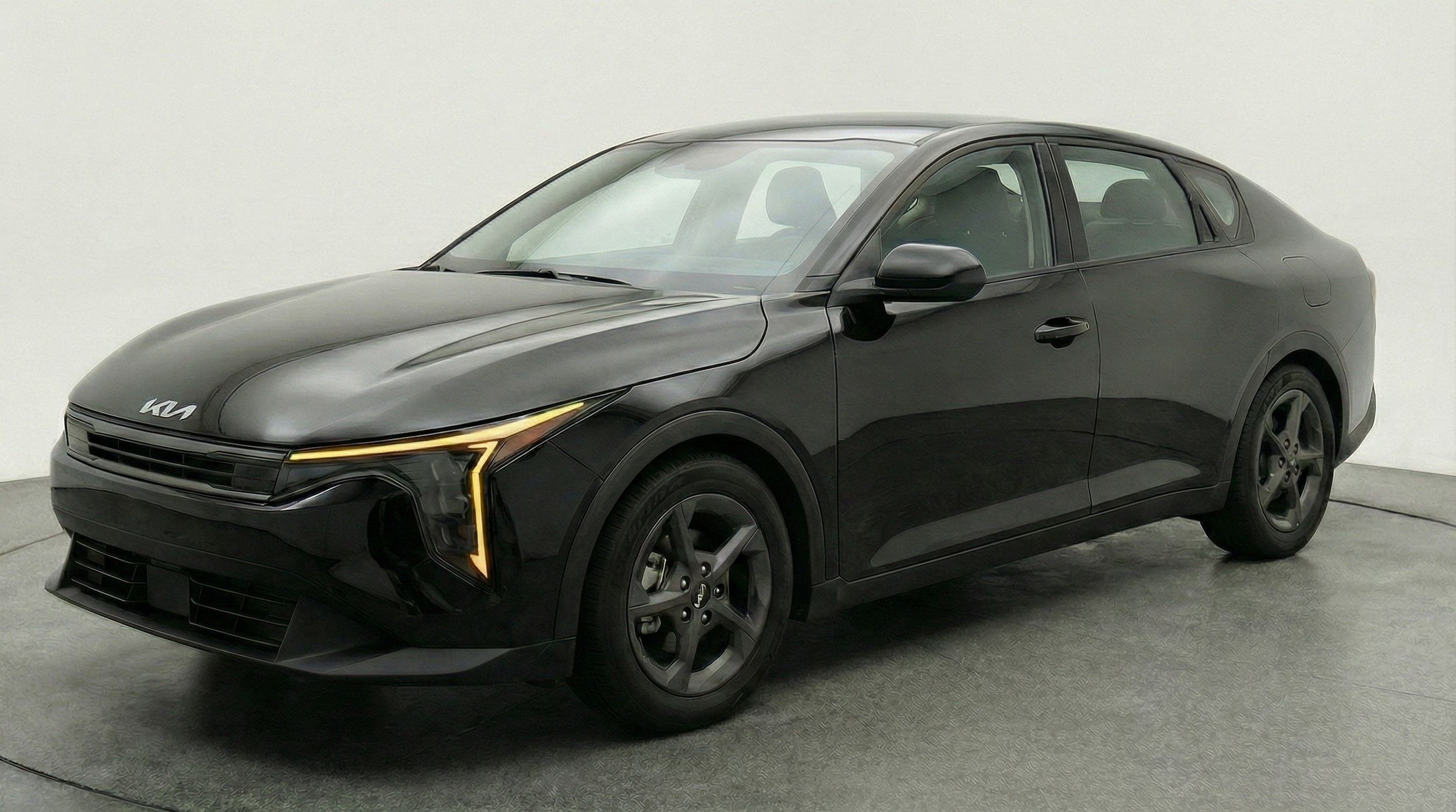 Thumbnail: 2025 Kia K4 - 3