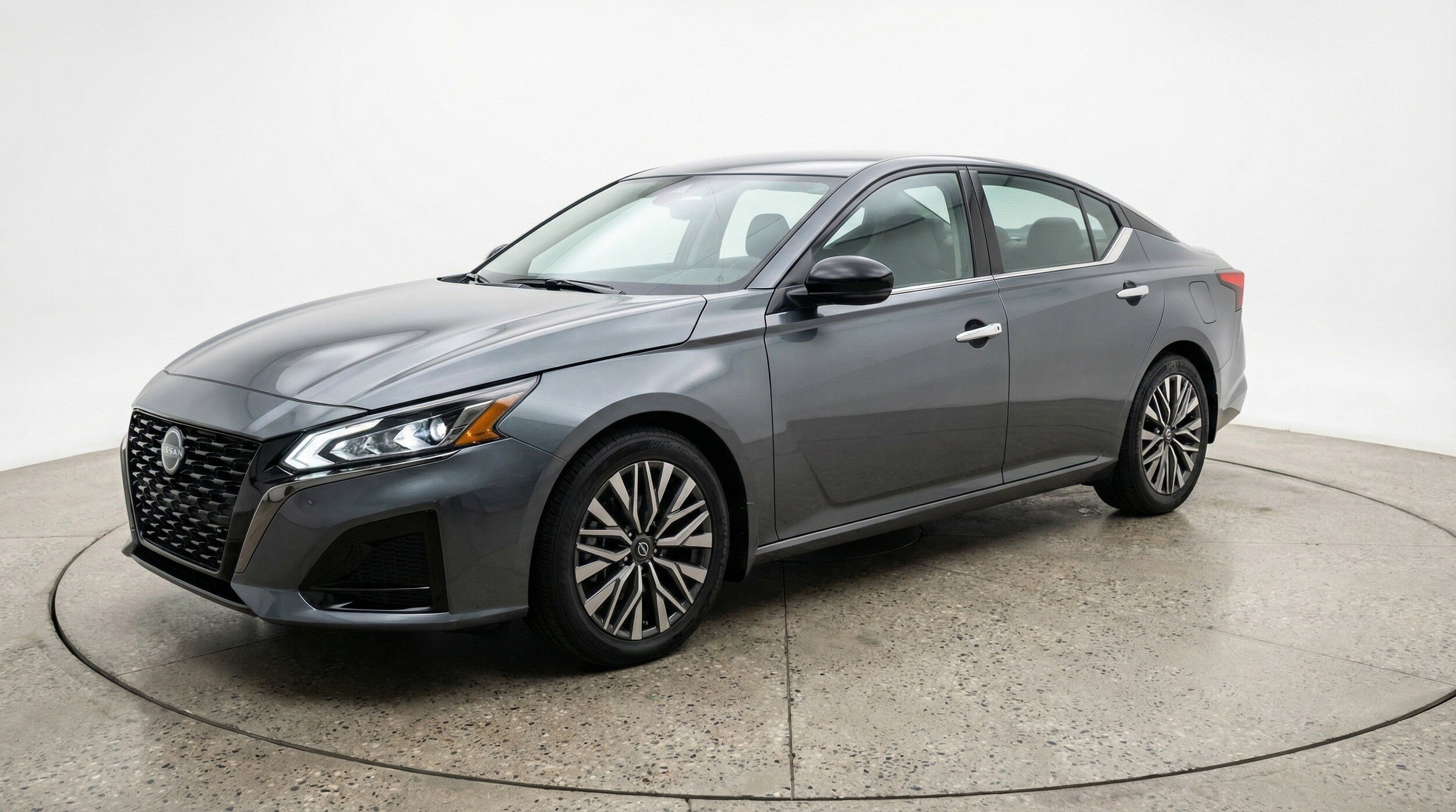 Thumbnail: 2025 Nissan Altima - 3