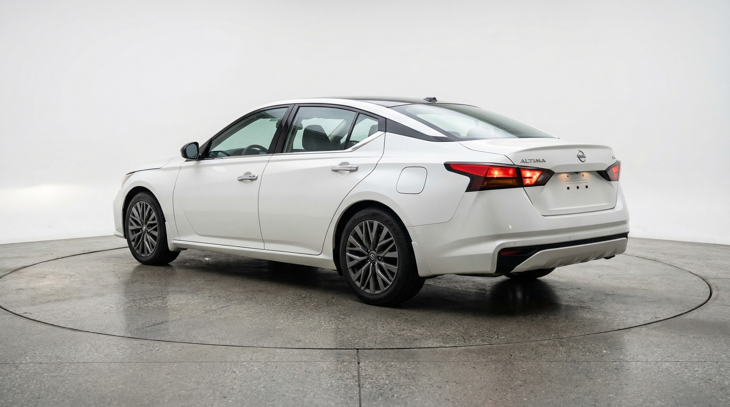 Thumbnail: 2025 Nissan Altima - 5