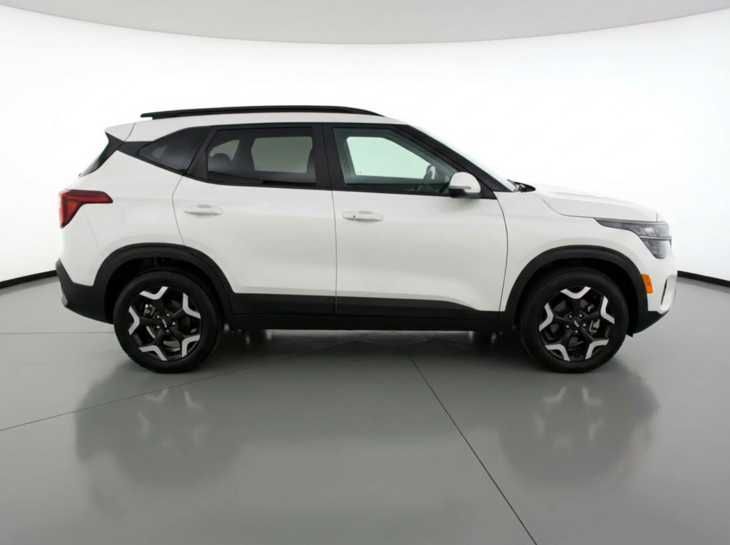 Thumbnail: 2025 Kia Seltos - 8