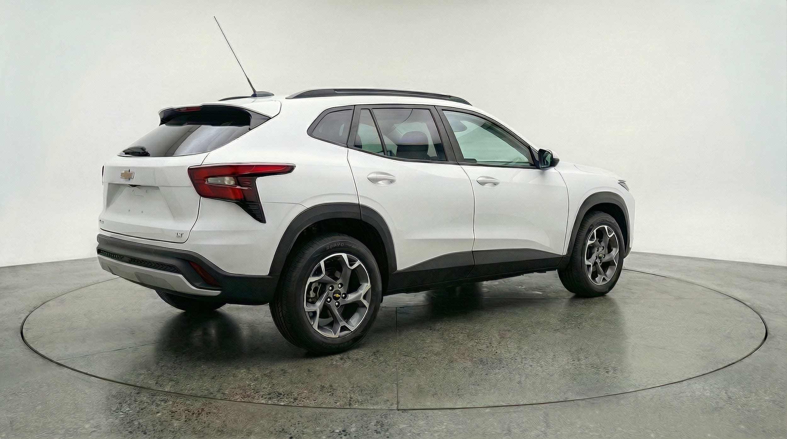 Thumbnail: 2025 Chevrolet Trax - 7