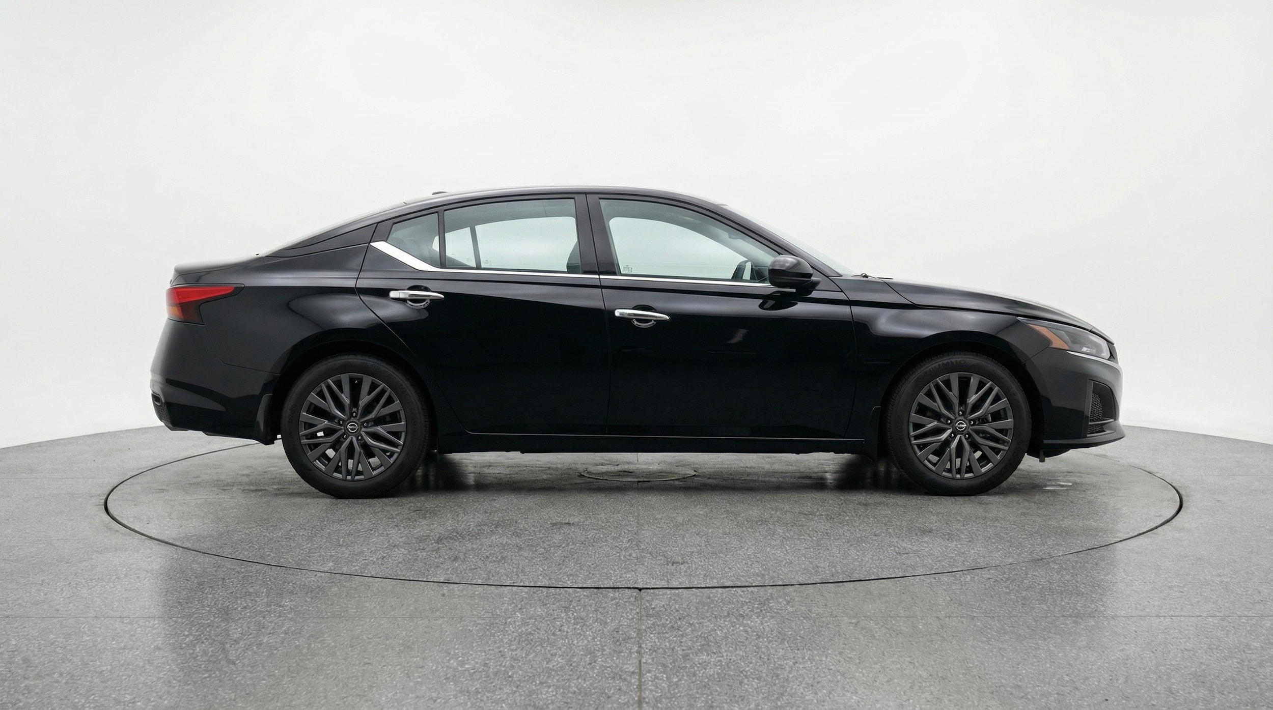 Thumbnail: 2025 Nissan Altima - 8