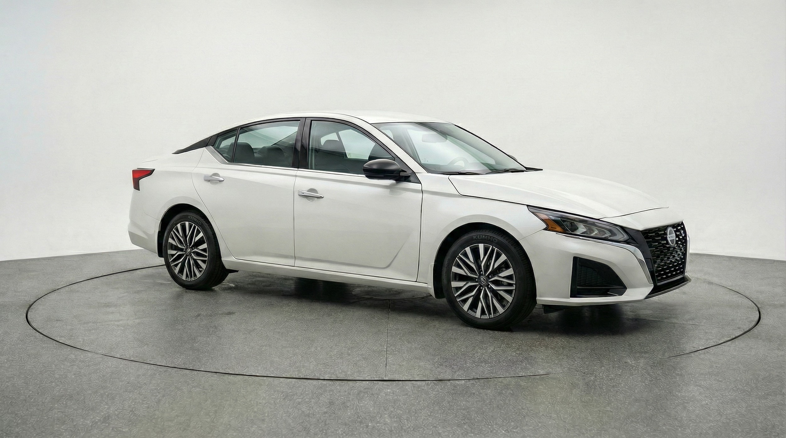 Thumbnail: 2025 Nissan Altima - 1