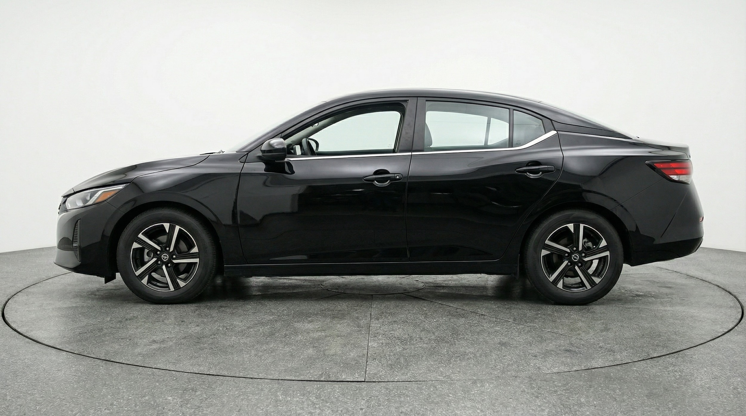 Thumbnail: 2025 Nissan Sentra - 4