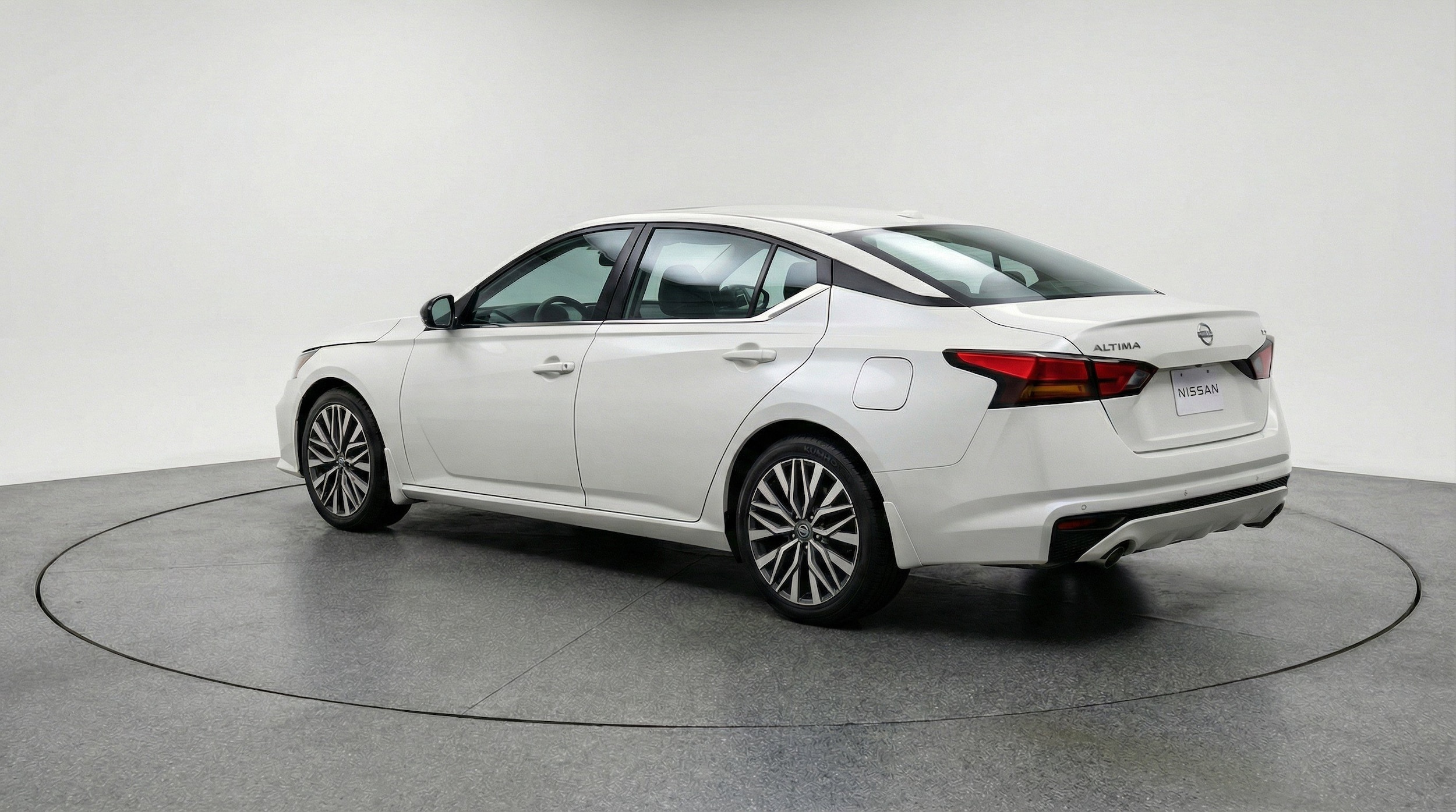 Thumbnail: 2025 Nissan Altima - 6