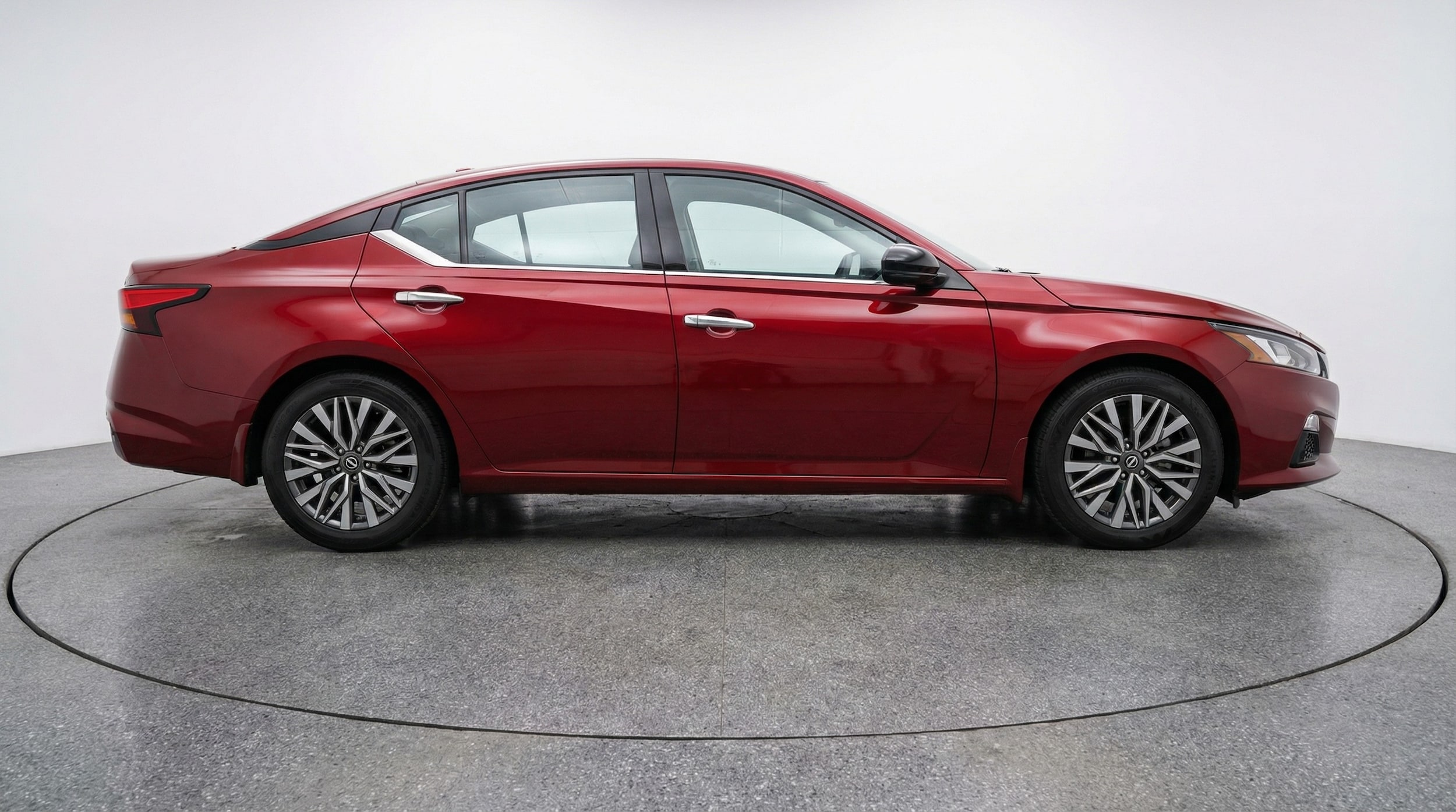 Thumbnail: 2025 Nissan Altima - 8