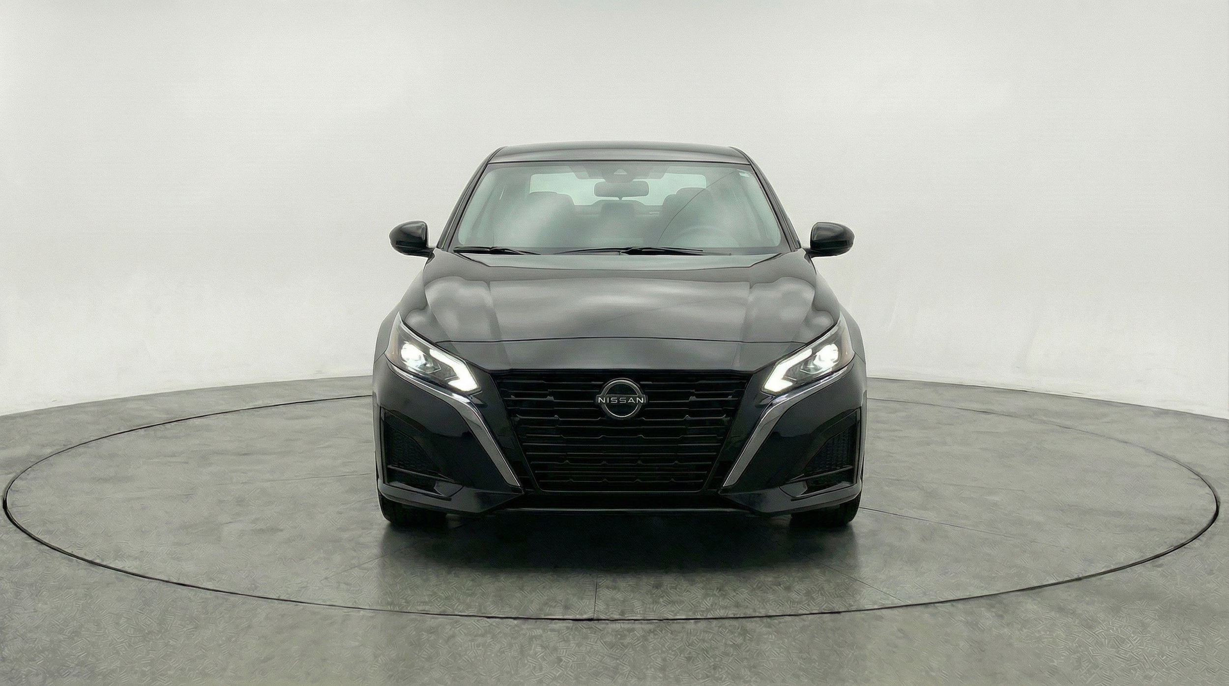 Thumbnail: 2025 Nissan Altima - 2