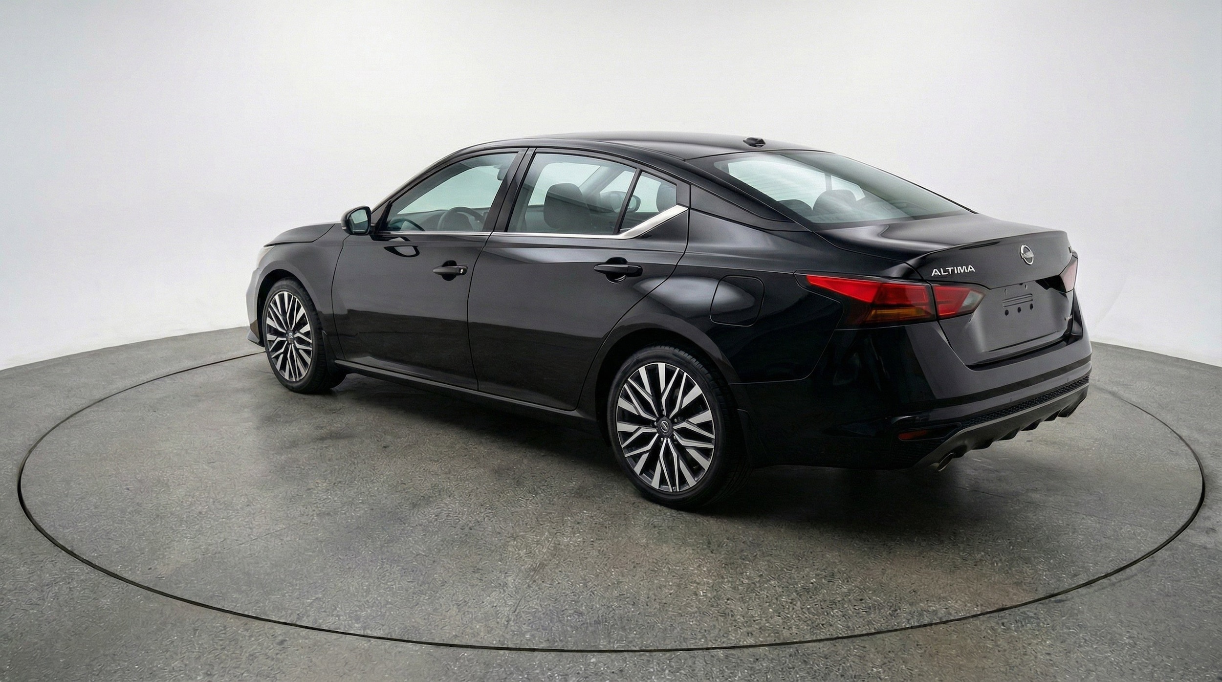 Thumbnail: 2025 Nissan Altima - 6