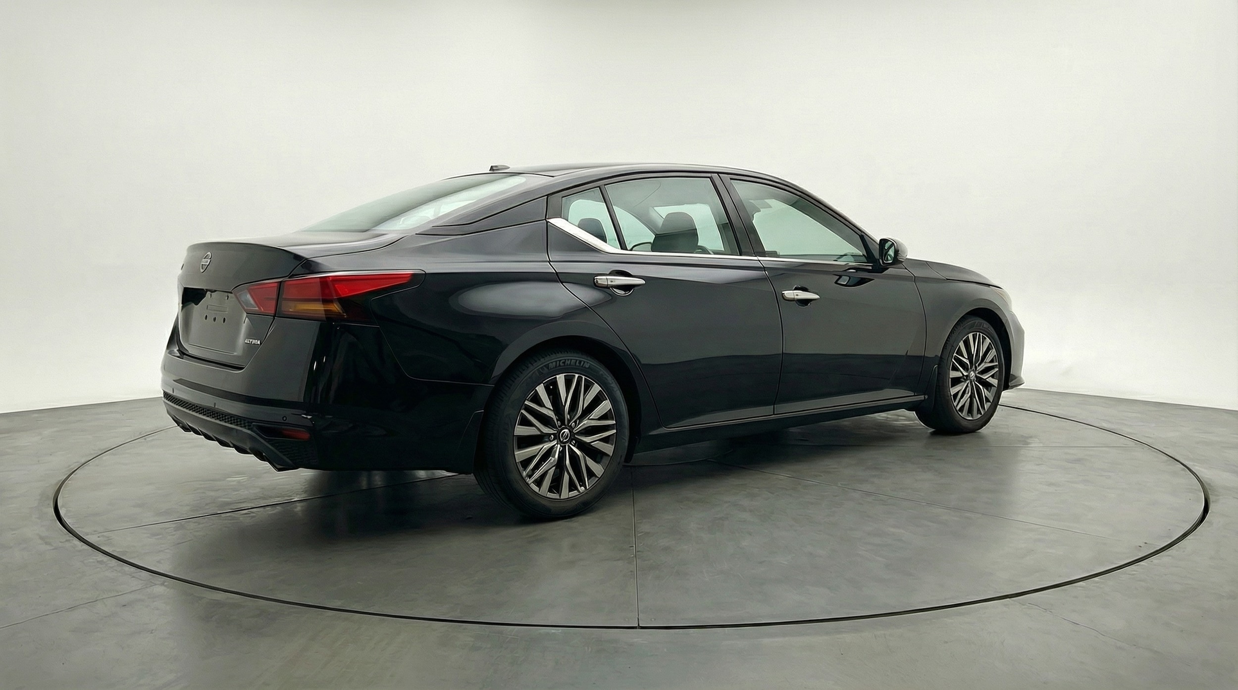 Thumbnail: 2025 Nissan Altima - 7