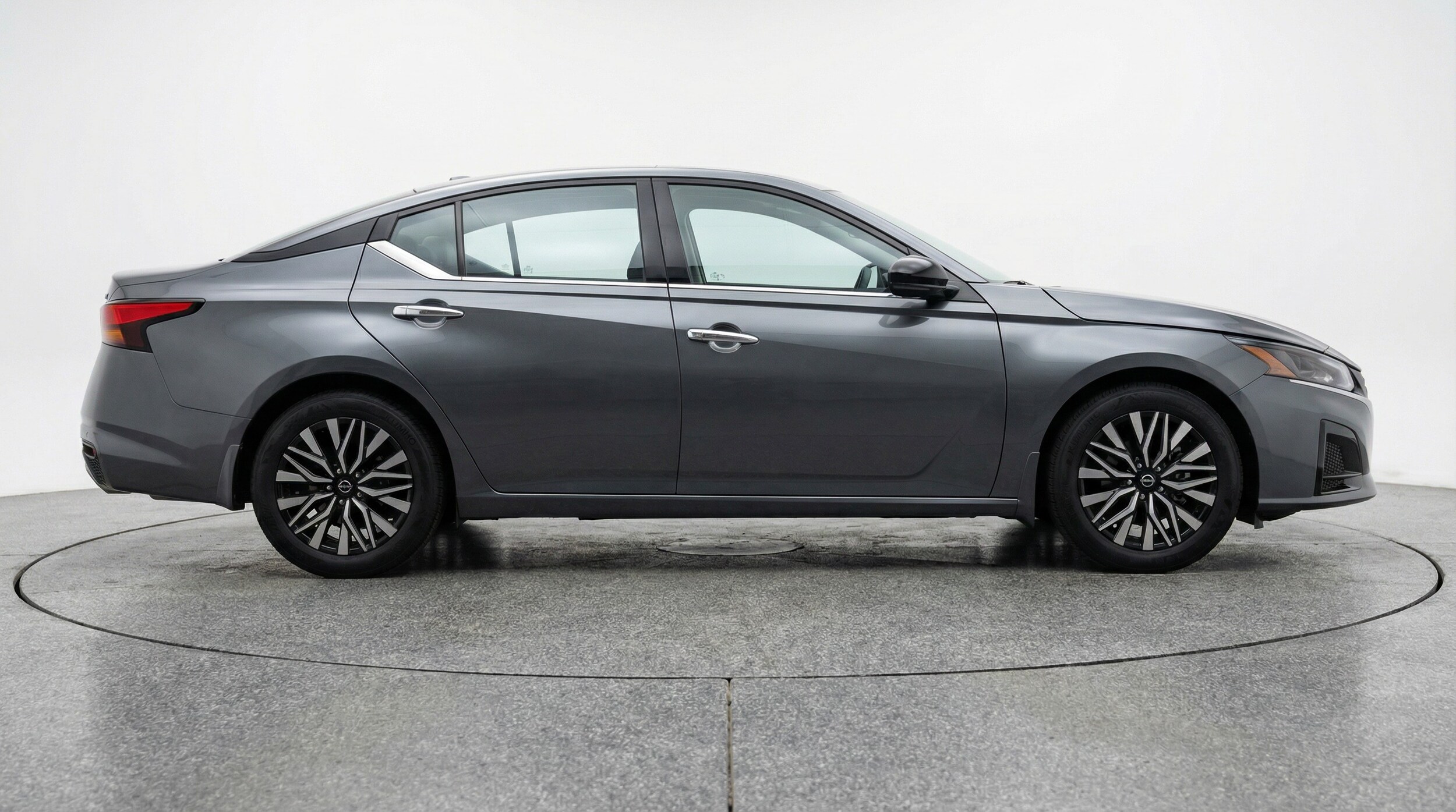 Thumbnail: 2025 Nissan Altima - 8