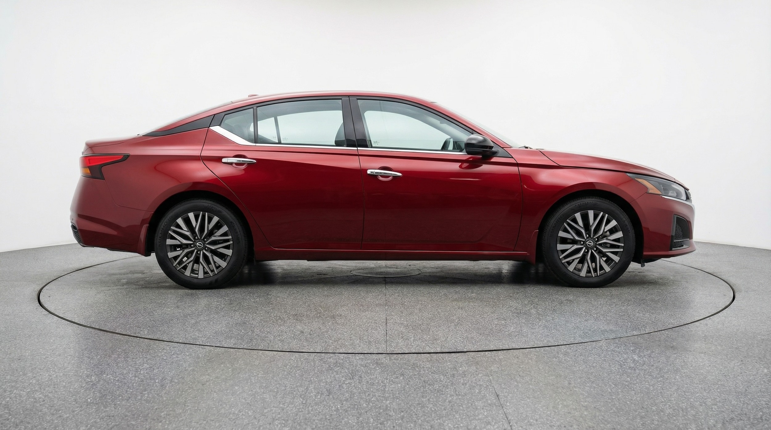 Thumbnail: 2025 Nissan Altima - 8