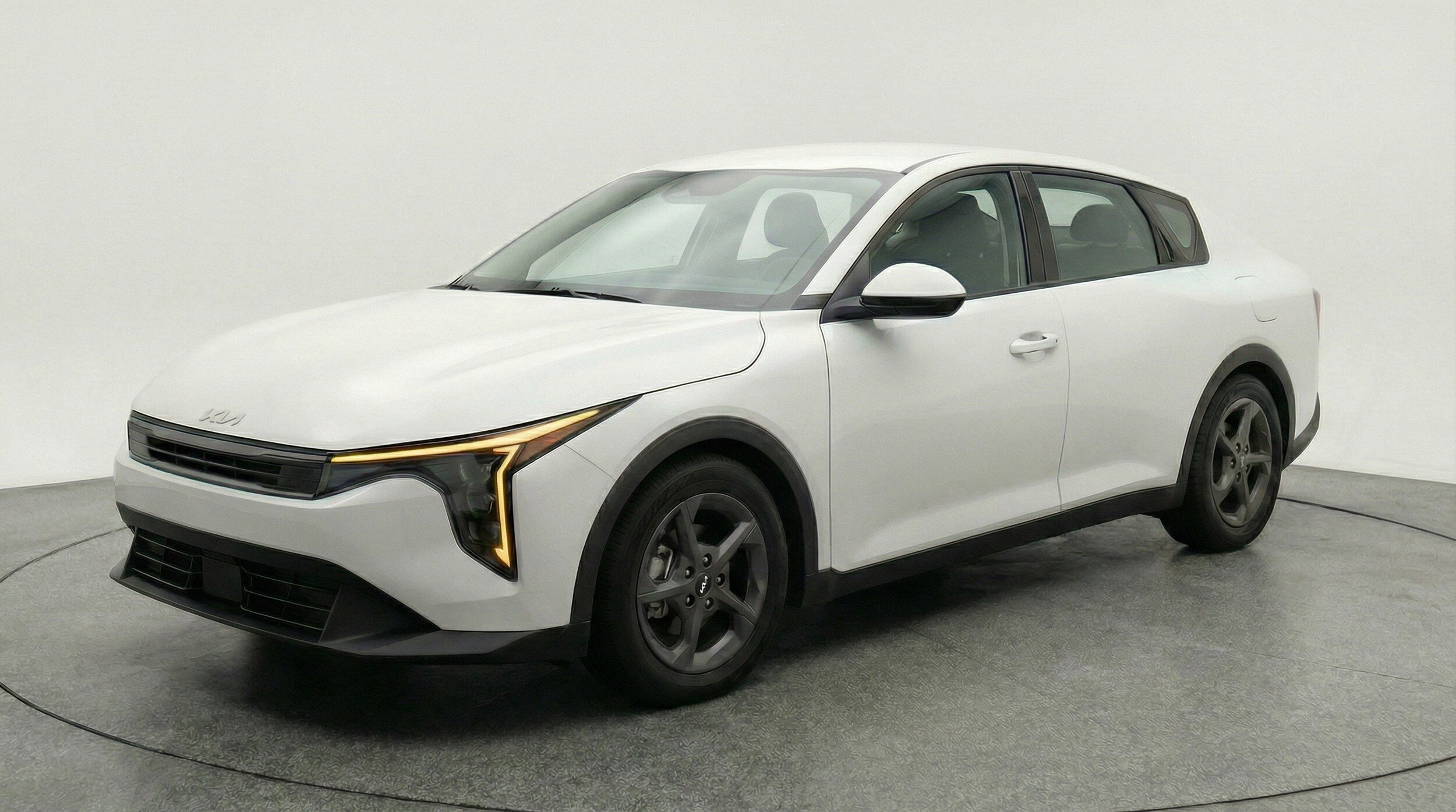 Thumbnail: 2025 Kia K4 - 3