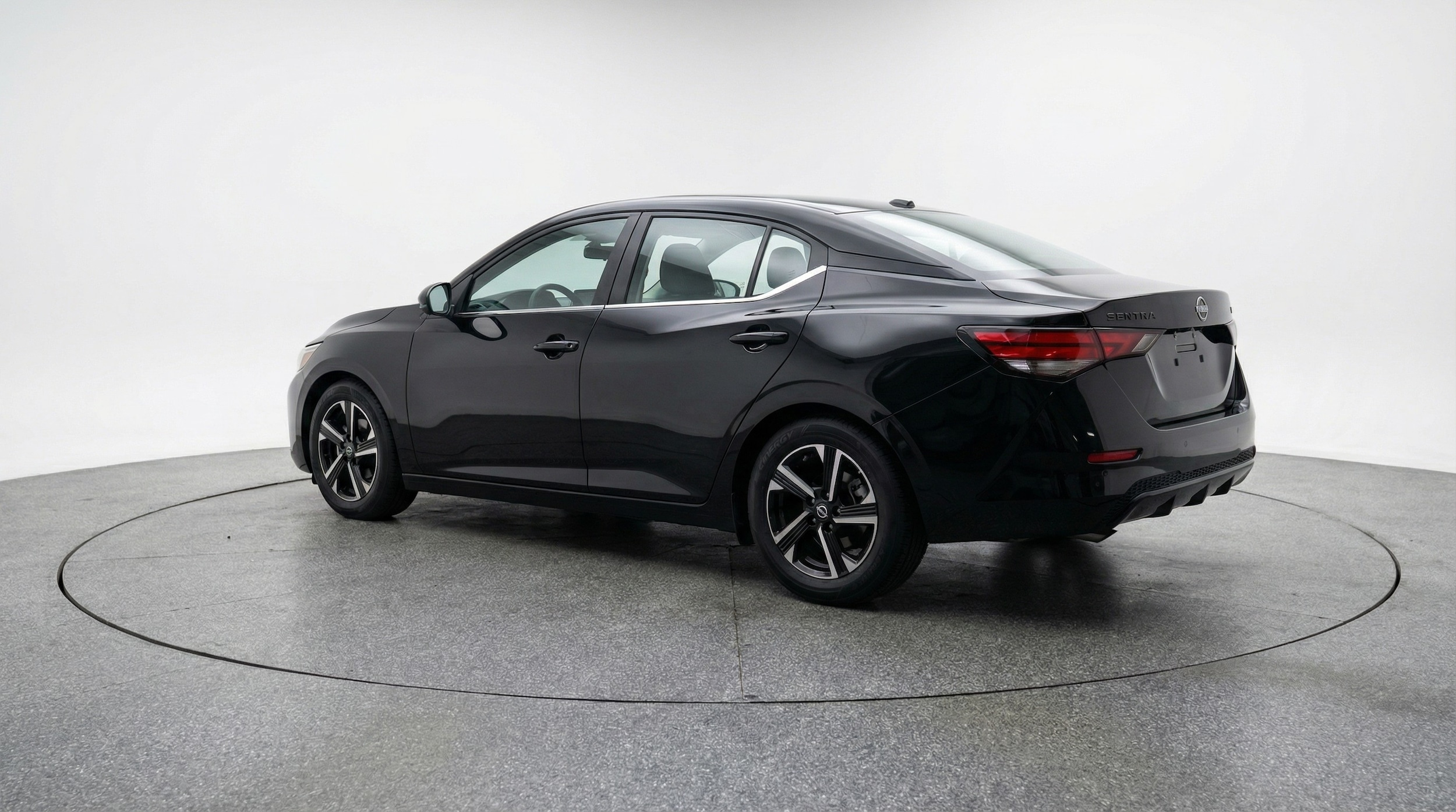 Thumbnail: 2025 Nissan Sentra - 5