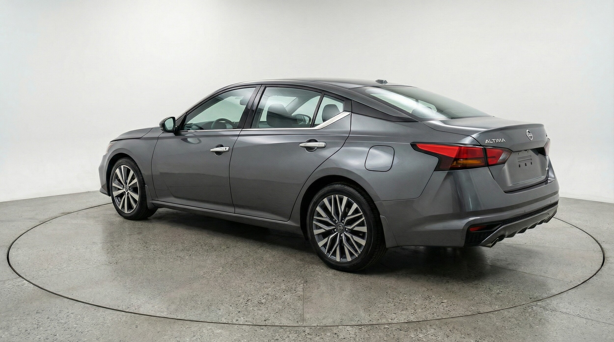 Thumbnail: 2025 Nissan Altima - 5