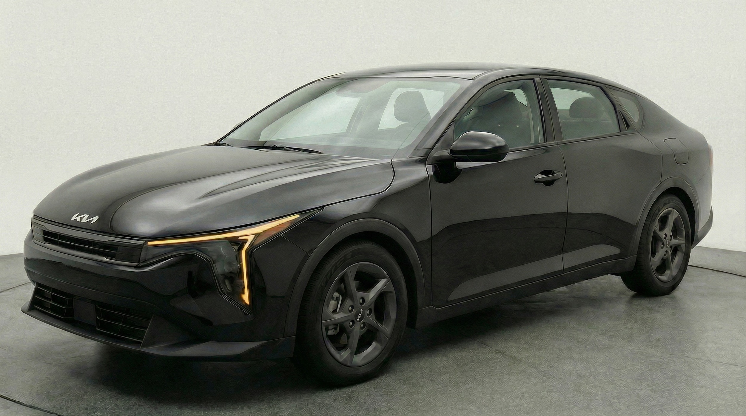 Thumbnail: 2025 Kia K4 - 3