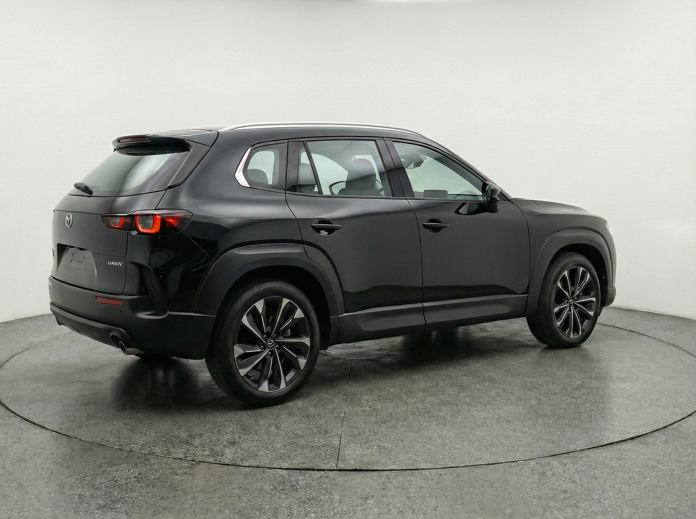 Thumbnail: 2025 Mazda CX-50 - 9
