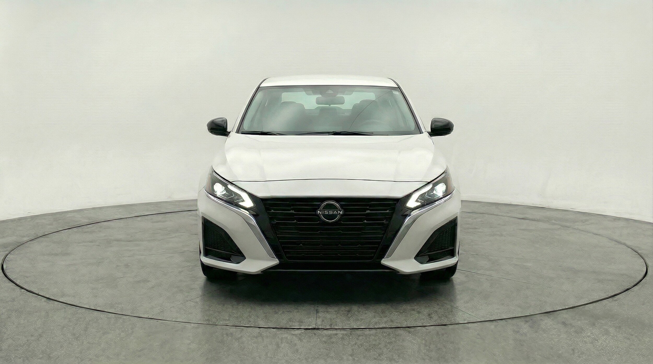 Thumbnail: 2025 Nissan Altima - 2