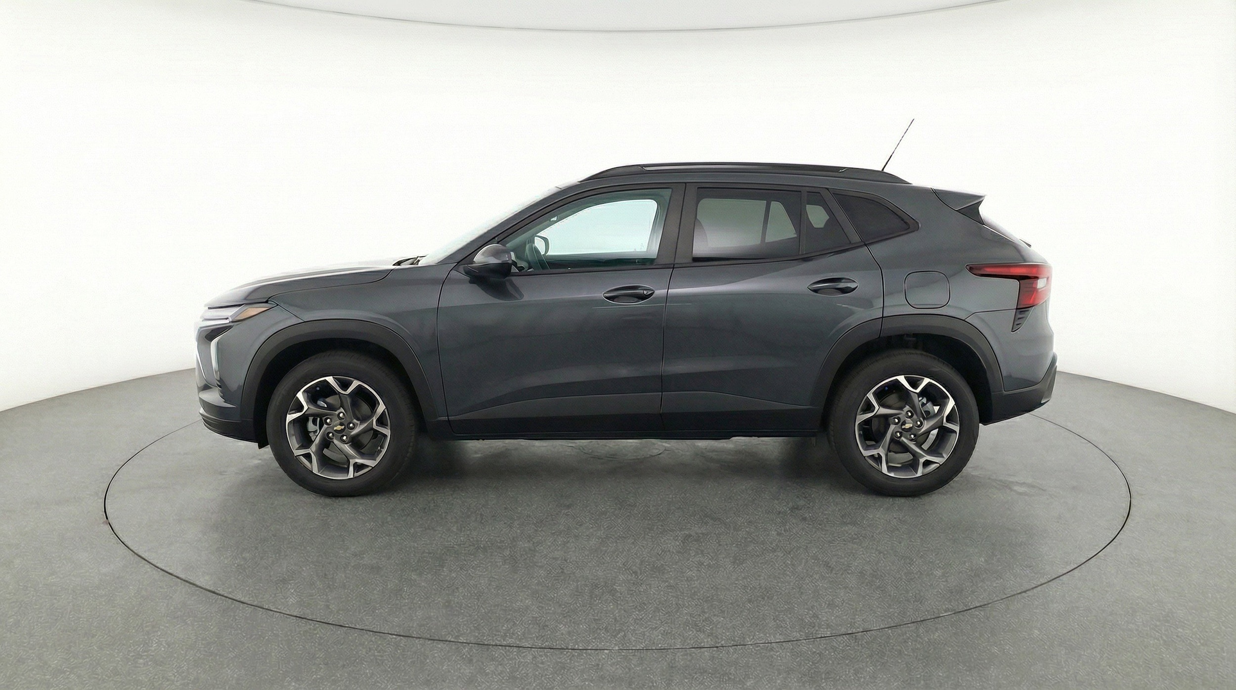 Thumbnail: 2025 Chevrolet Trax - 5