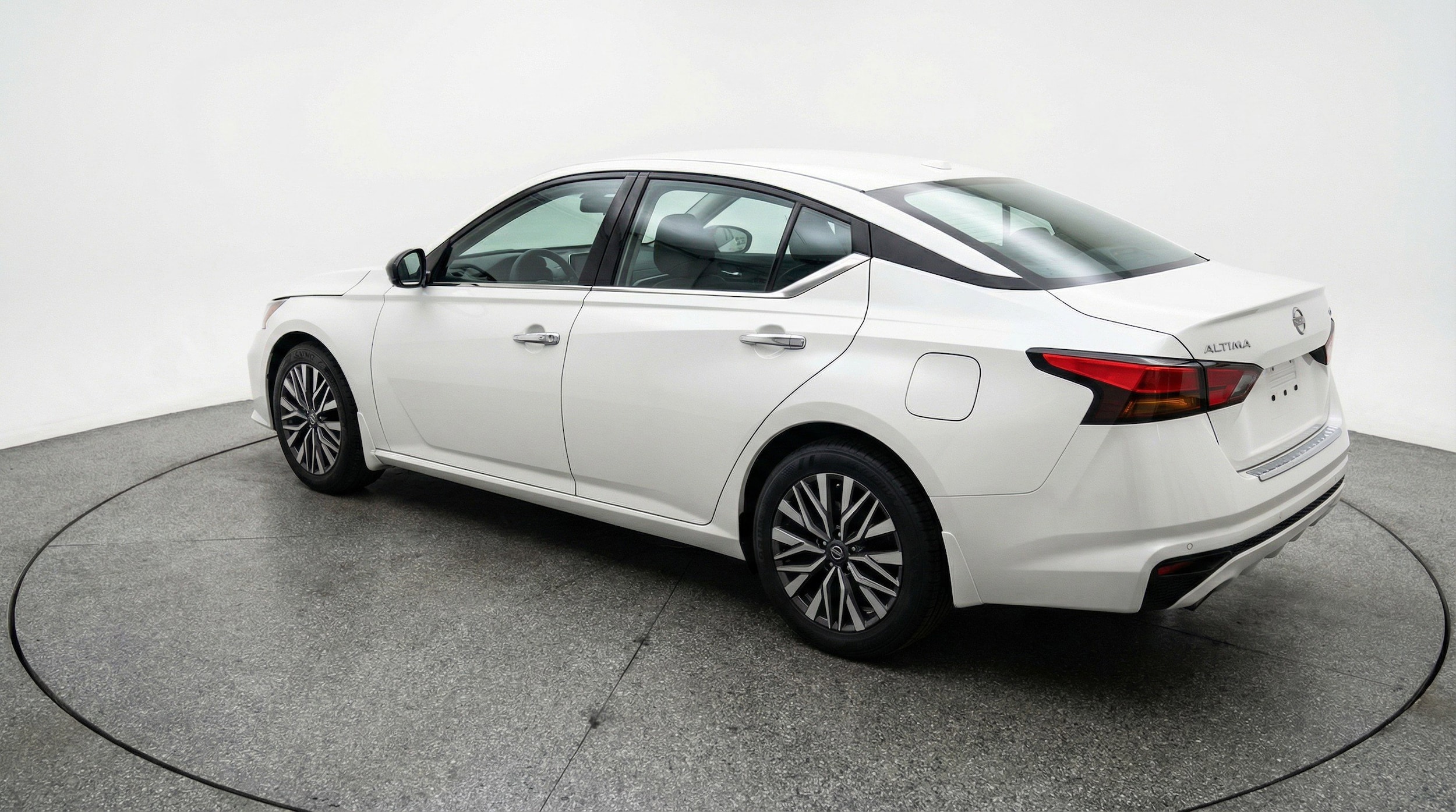 Thumbnail: 2025 Nissan Altima - 6